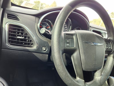 2014 Chrysler 200 LX