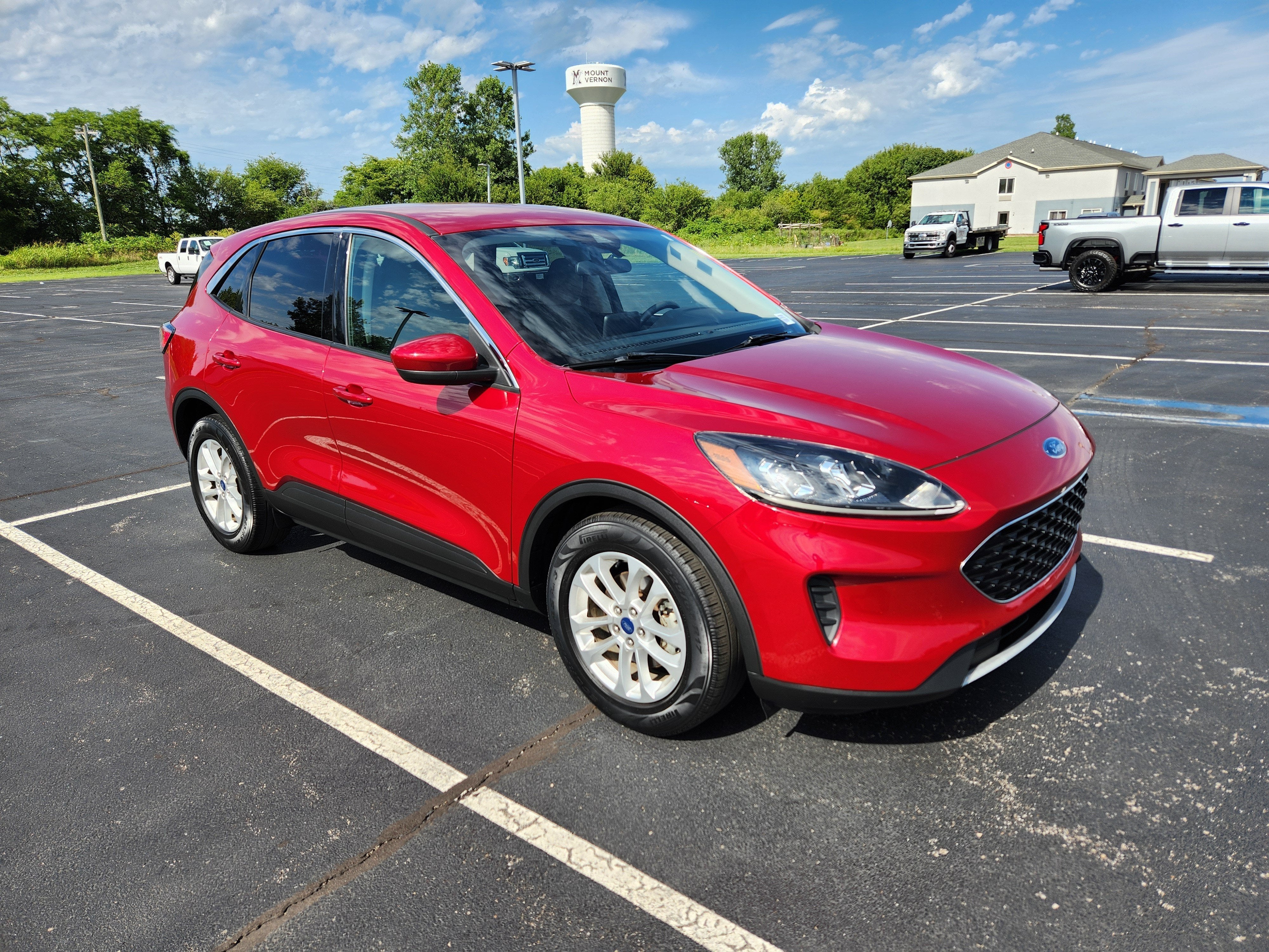 2020 Ford Escape SE