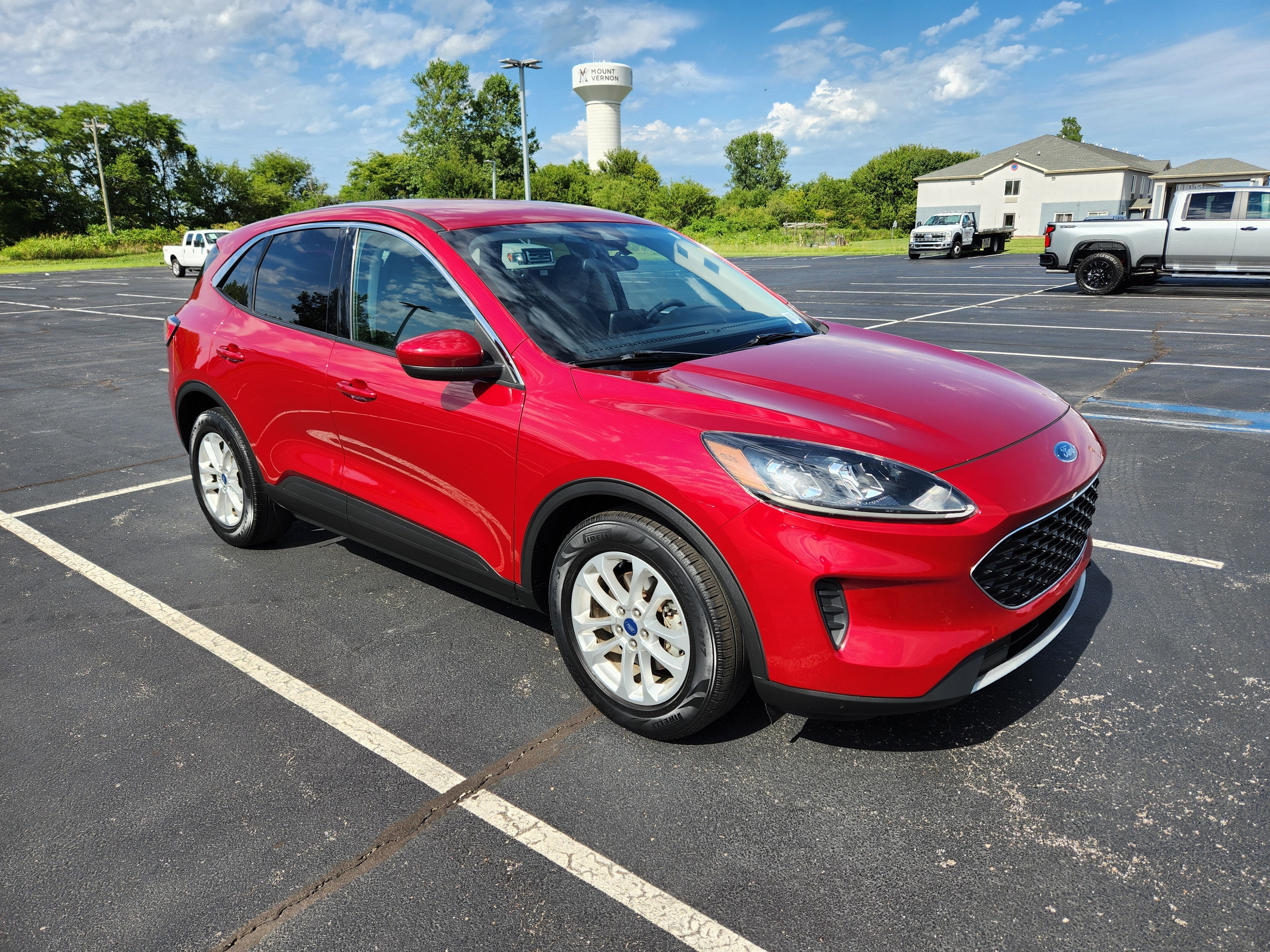 2020 Ford Escape SE