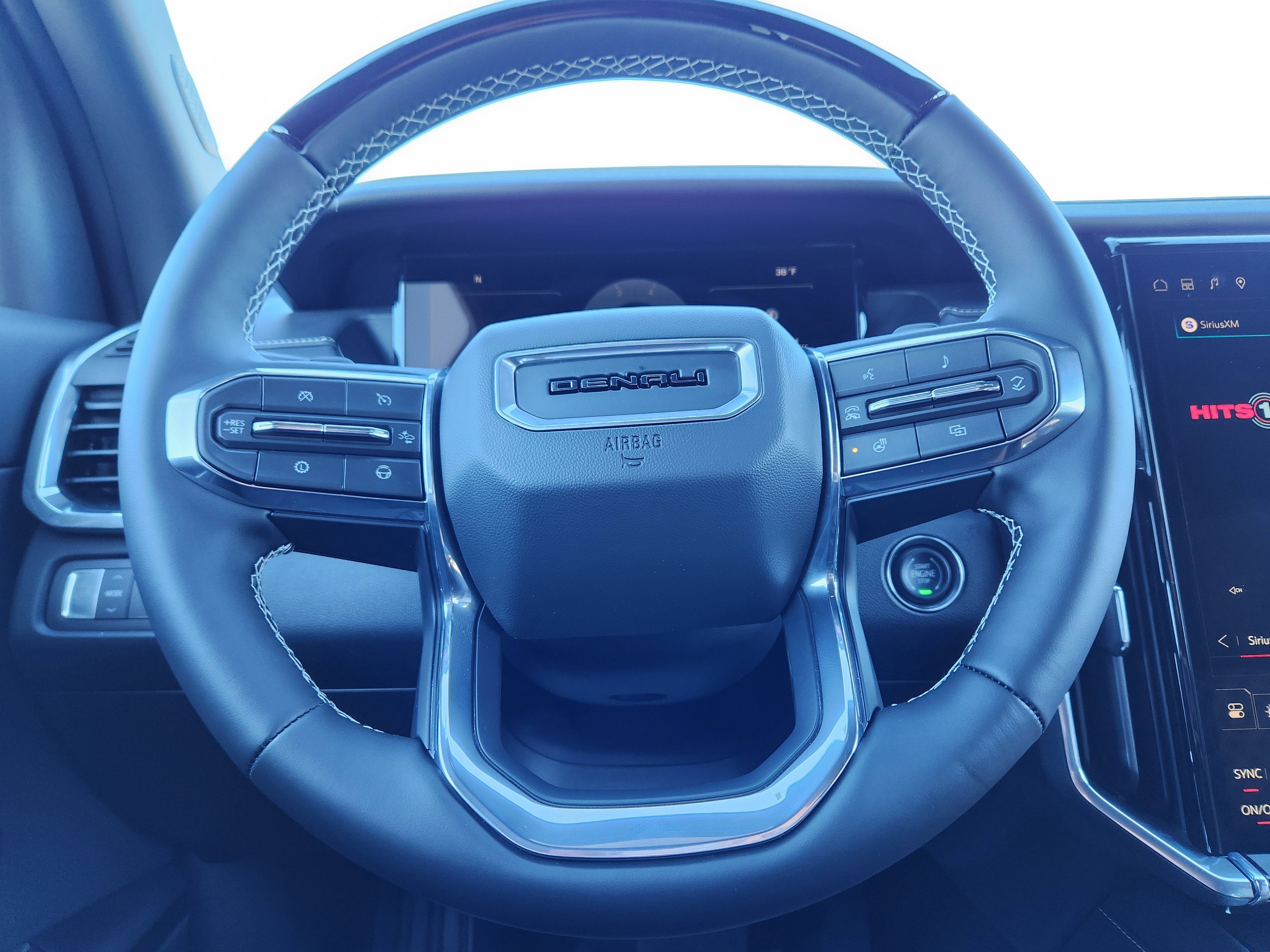 2026 GMC Acadia FWD Denali