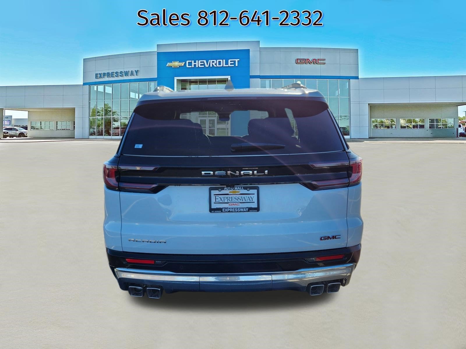 2026 GMC Acadia FWD Denali