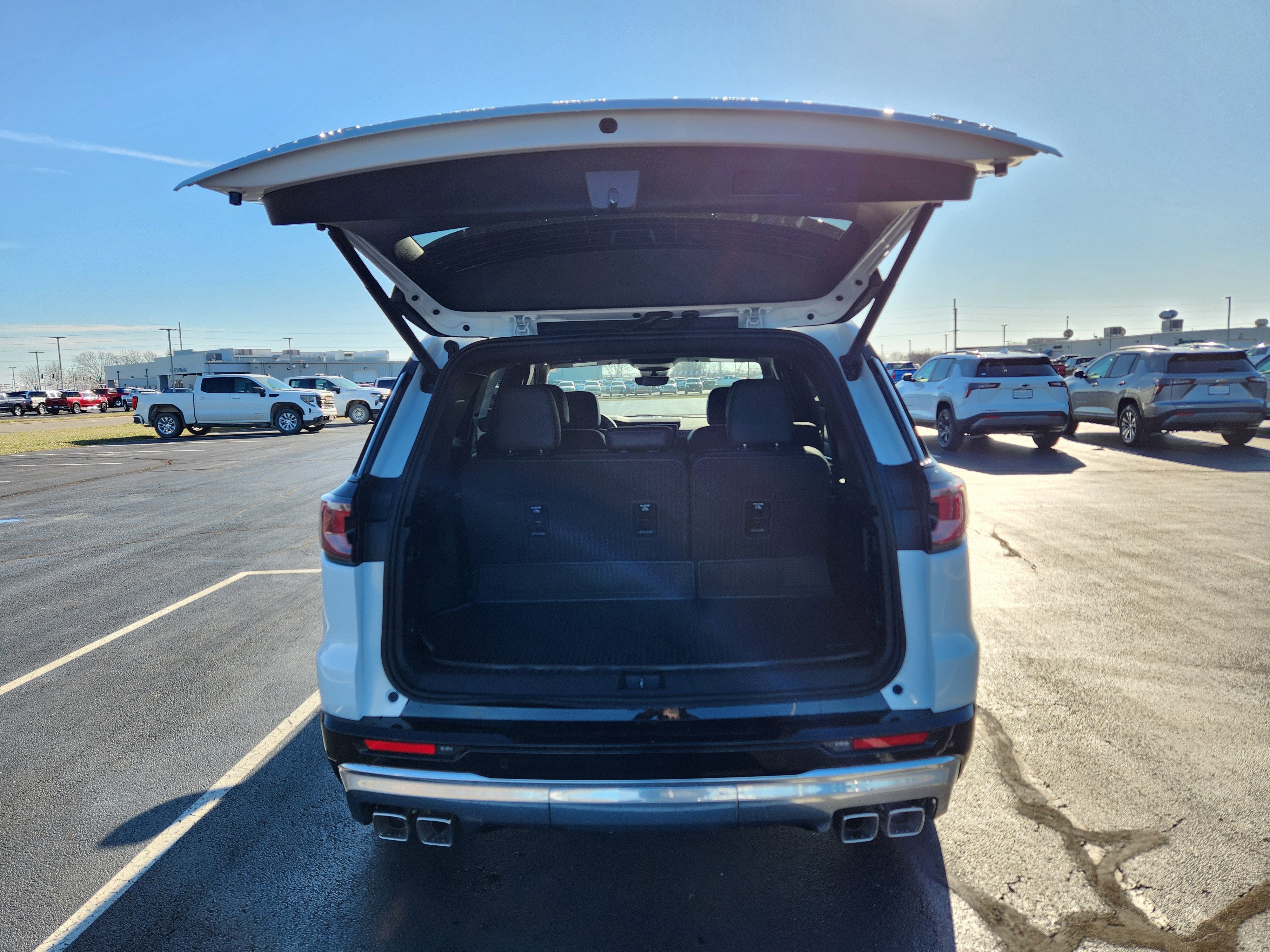 2026 GMC Acadia FWD Denali