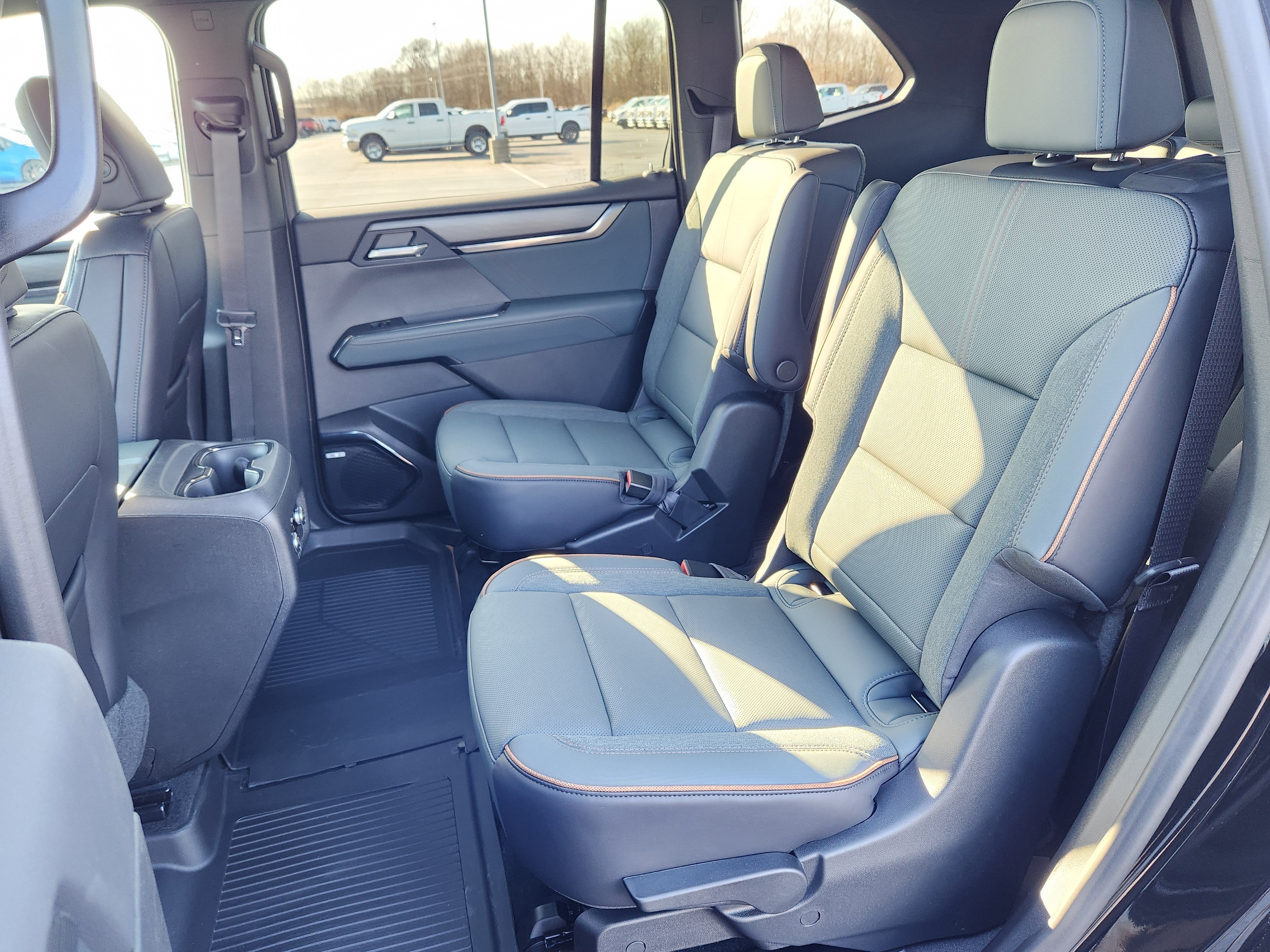 2026 GMC Acadia AWD AT4