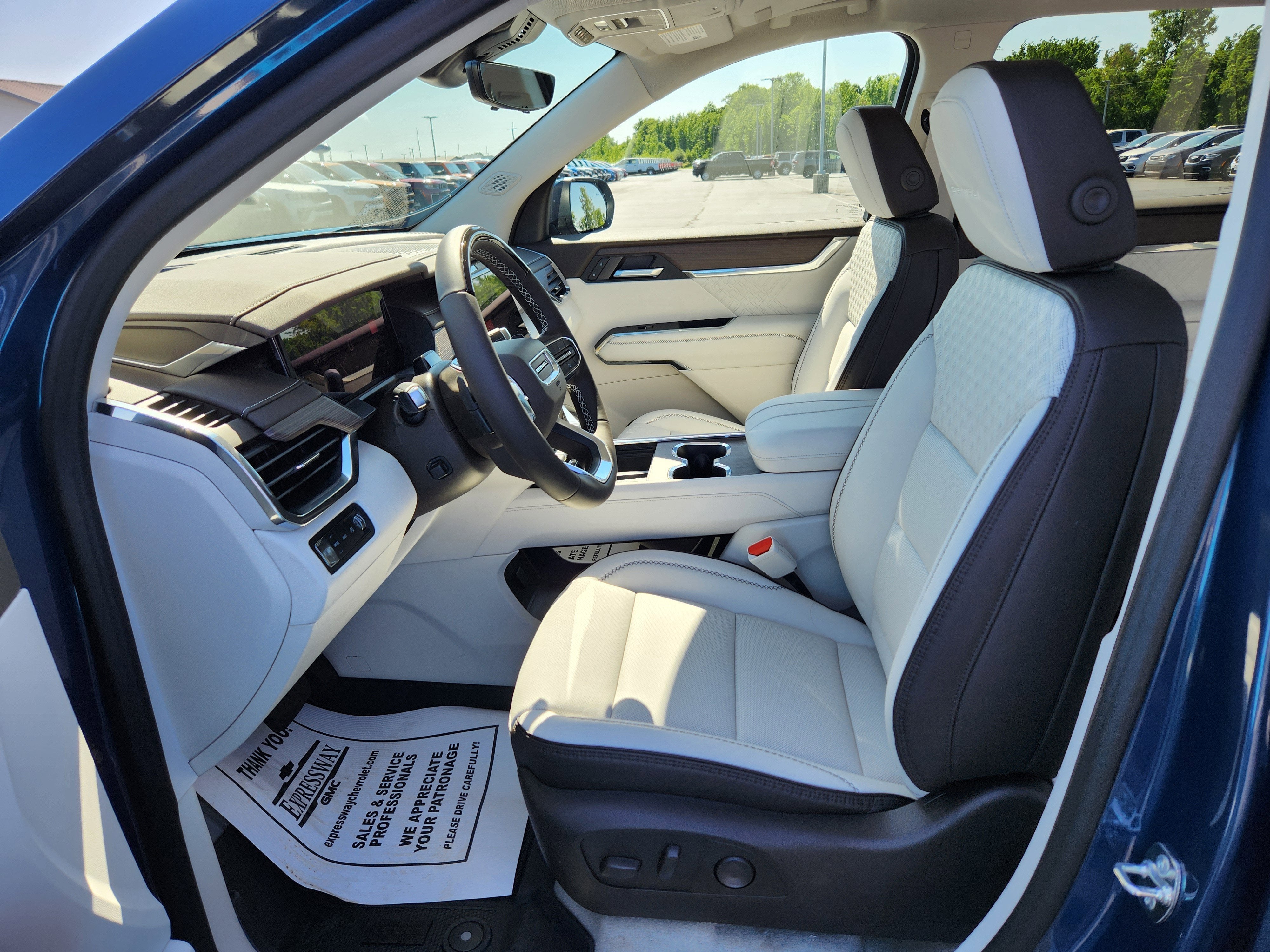 2026 GMC Acadia AWD Denali
