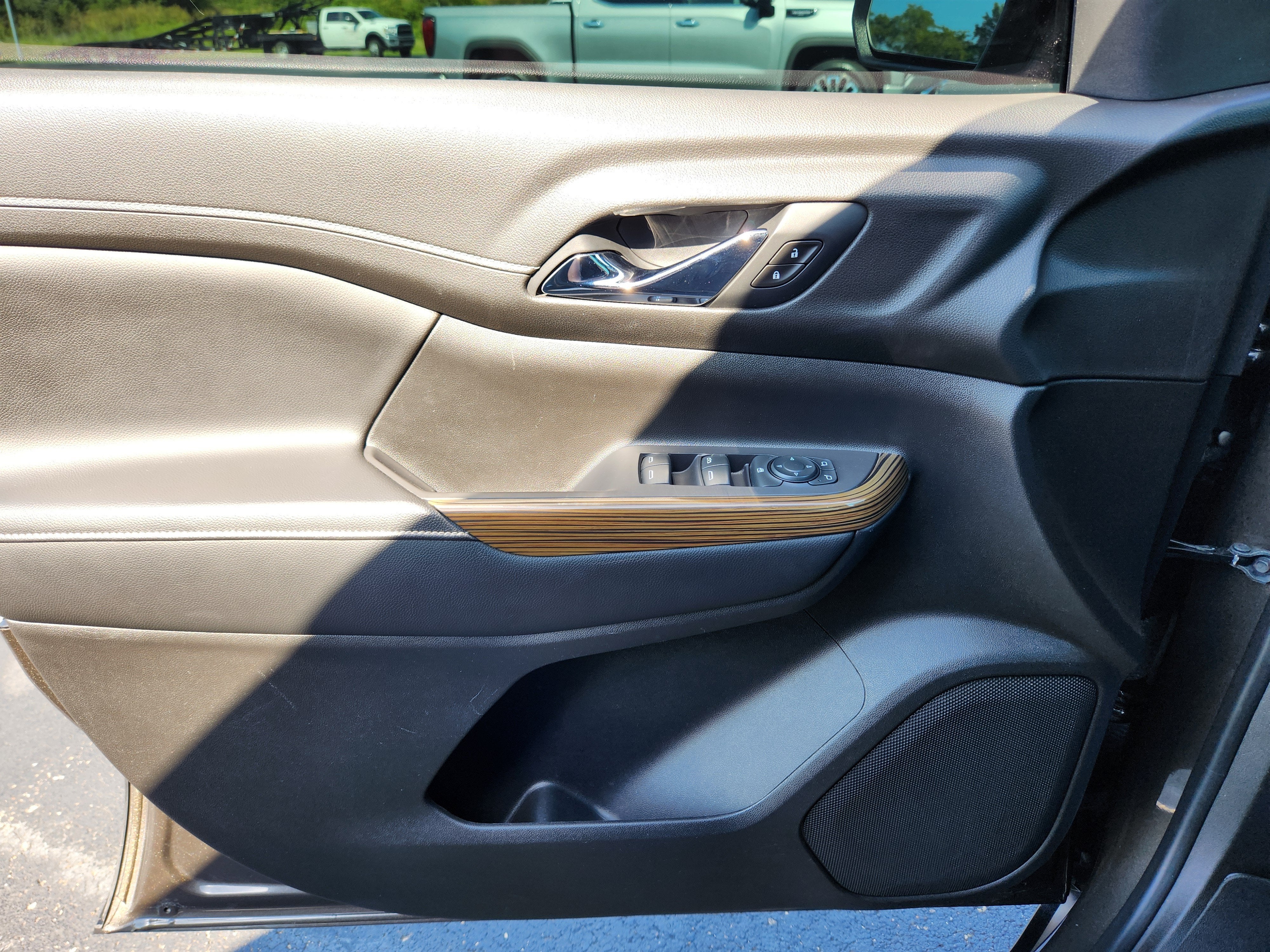2020 GMC Acadia SLE