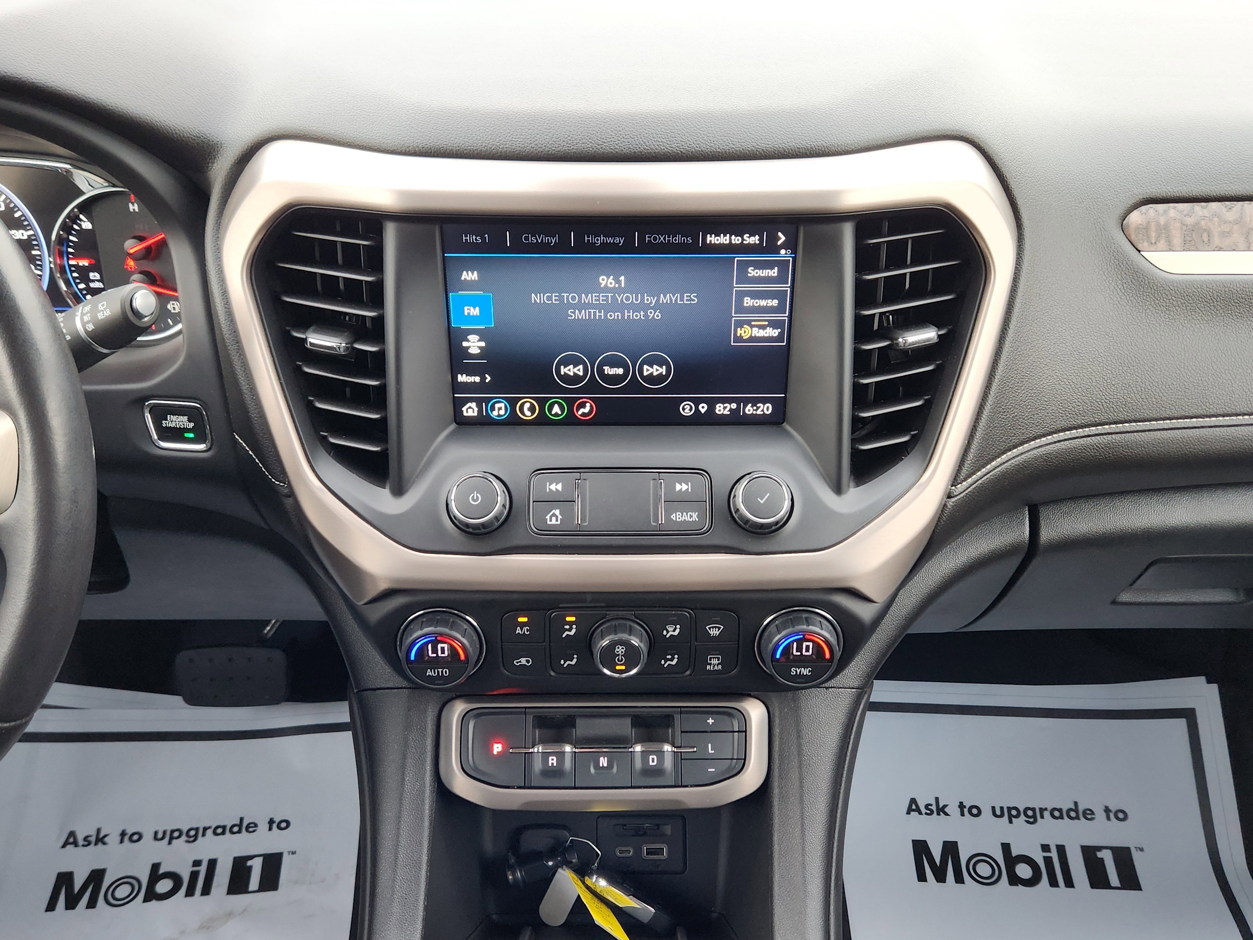 2021 GMC Acadia Denali
