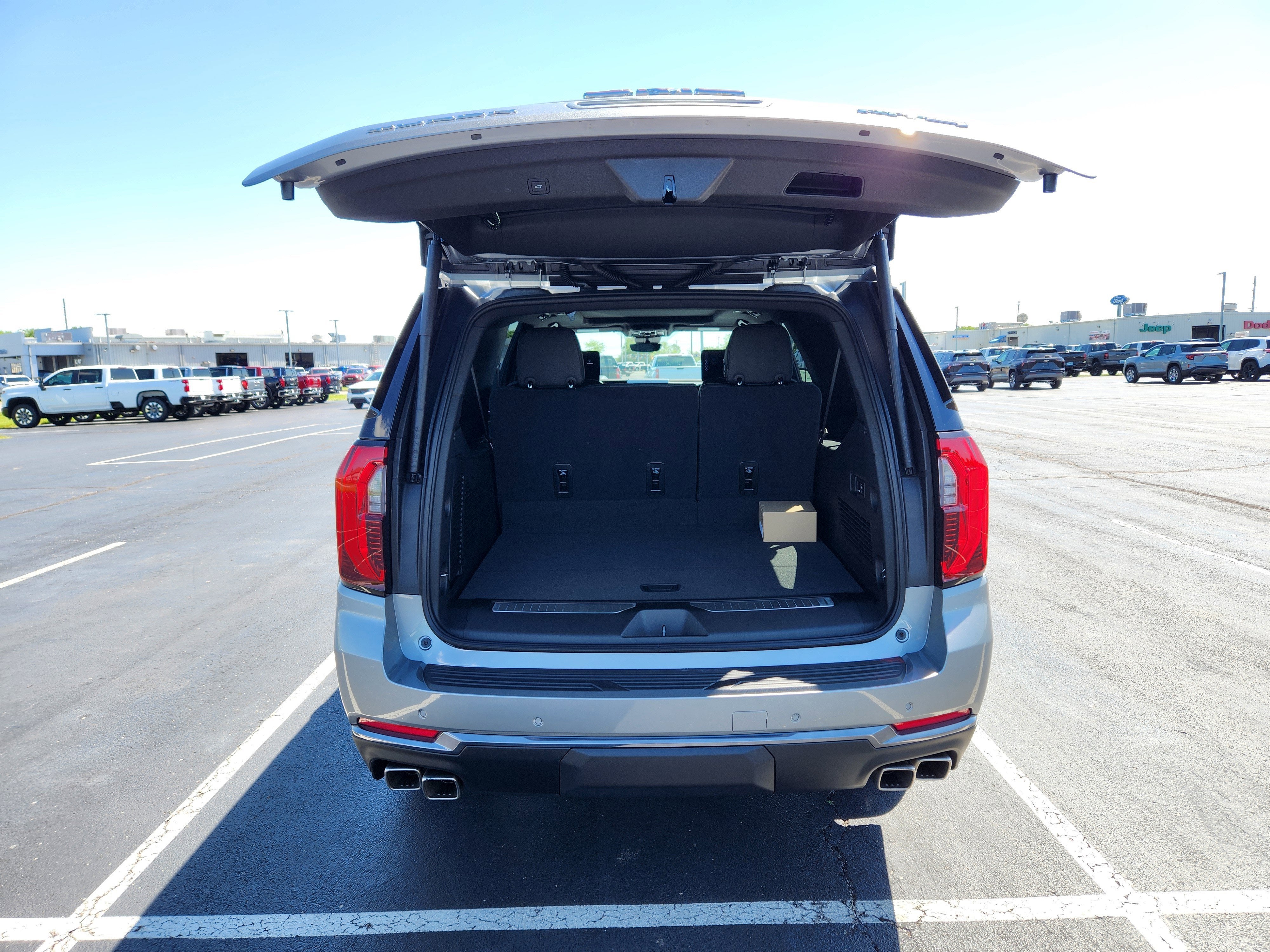 2026 GMC Yukon XL AT4