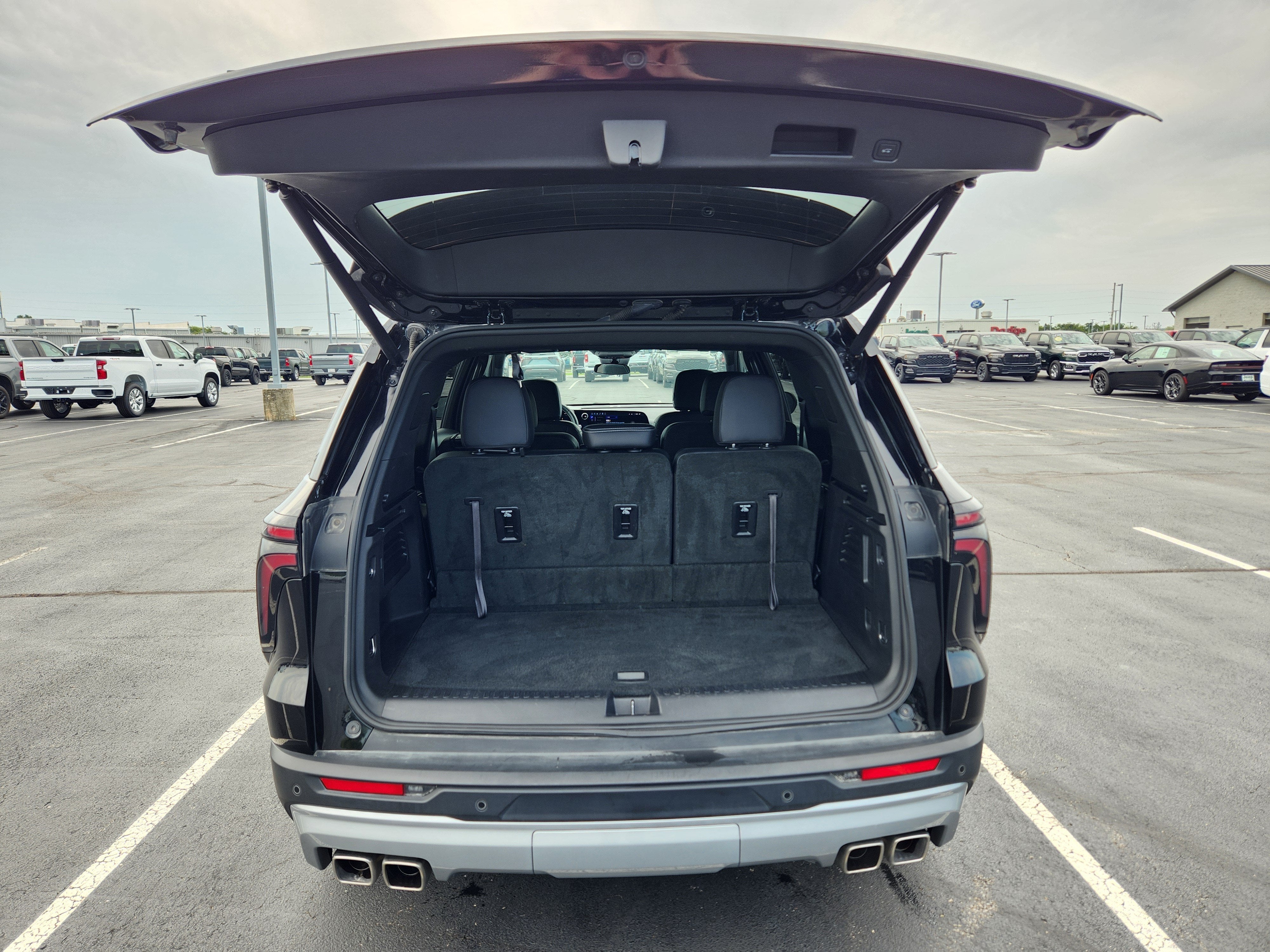 2026 Chevrolet Traverse FWD LT