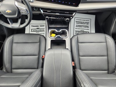 2026 Chevrolet Traverse FWD LT