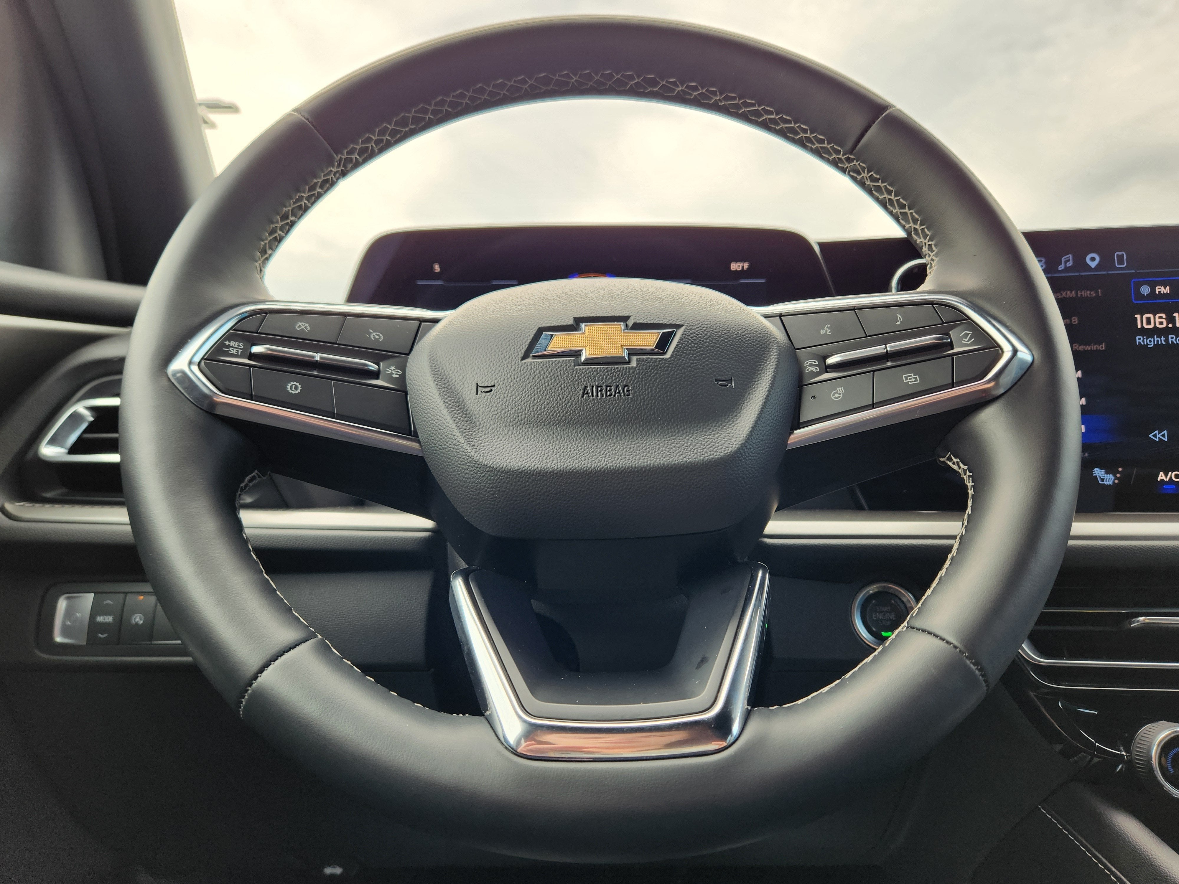 2026 Chevrolet Traverse FWD LT