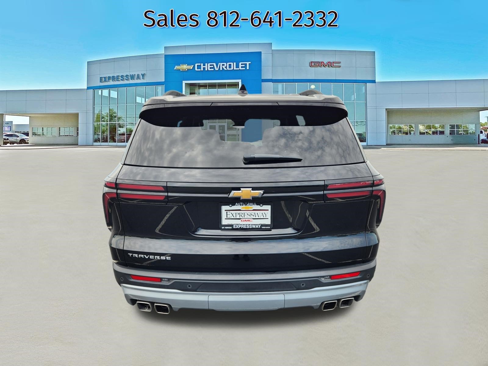 2026 Chevrolet Traverse FWD LT