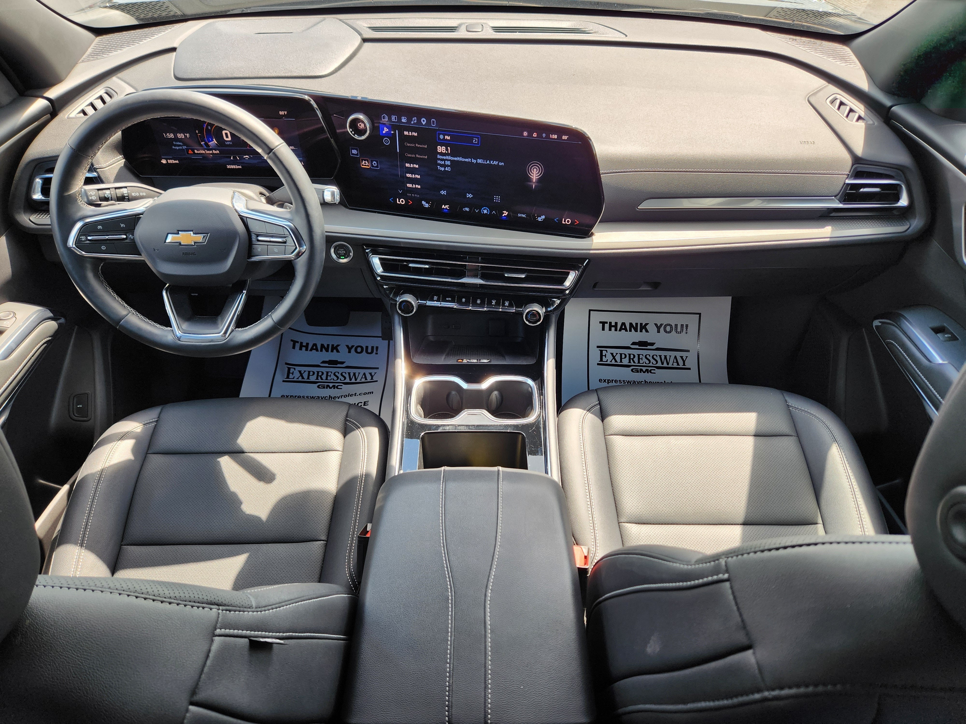 2026 Chevrolet Traverse FWD LT