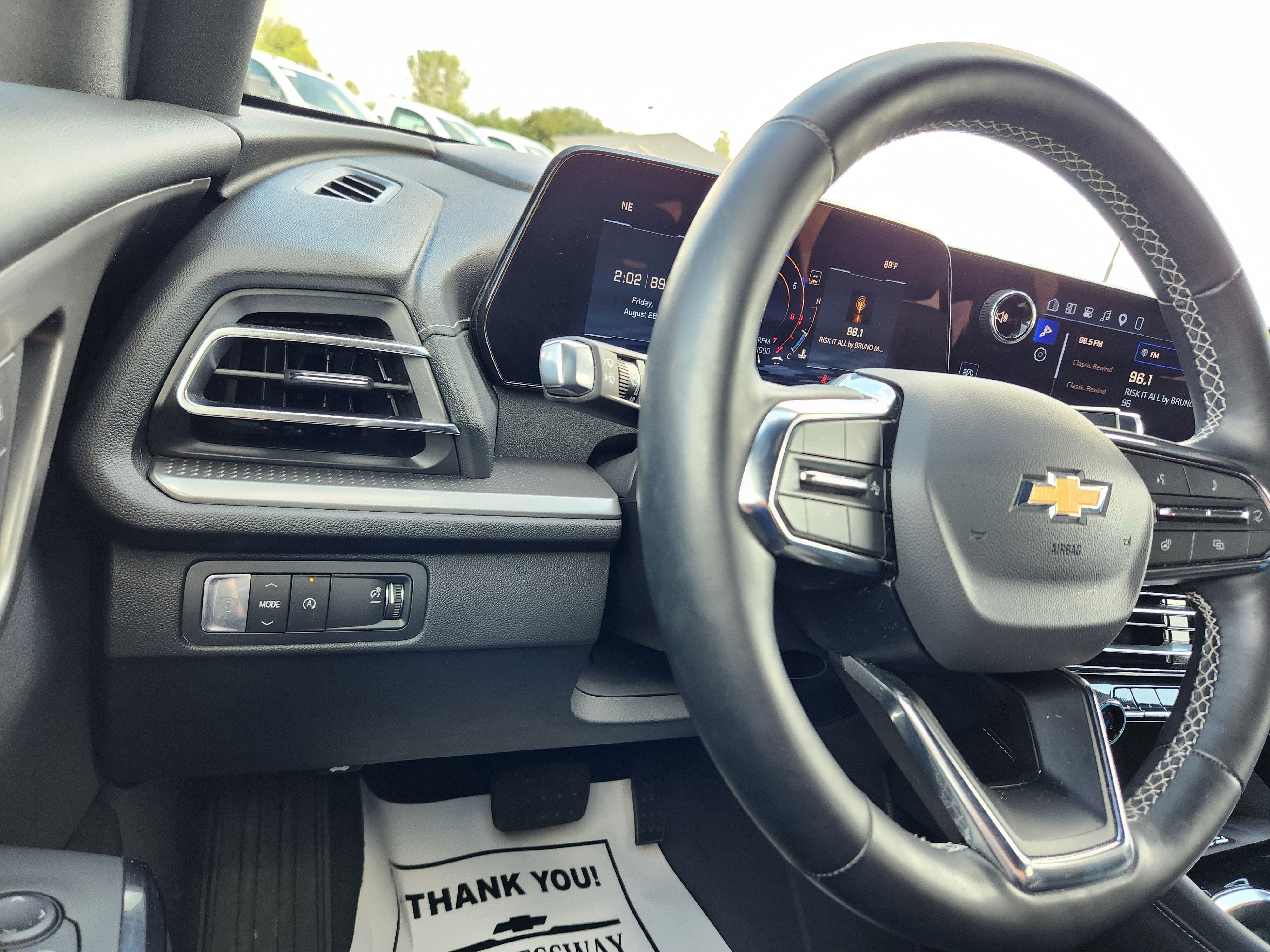 2026 Chevrolet Traverse FWD LT