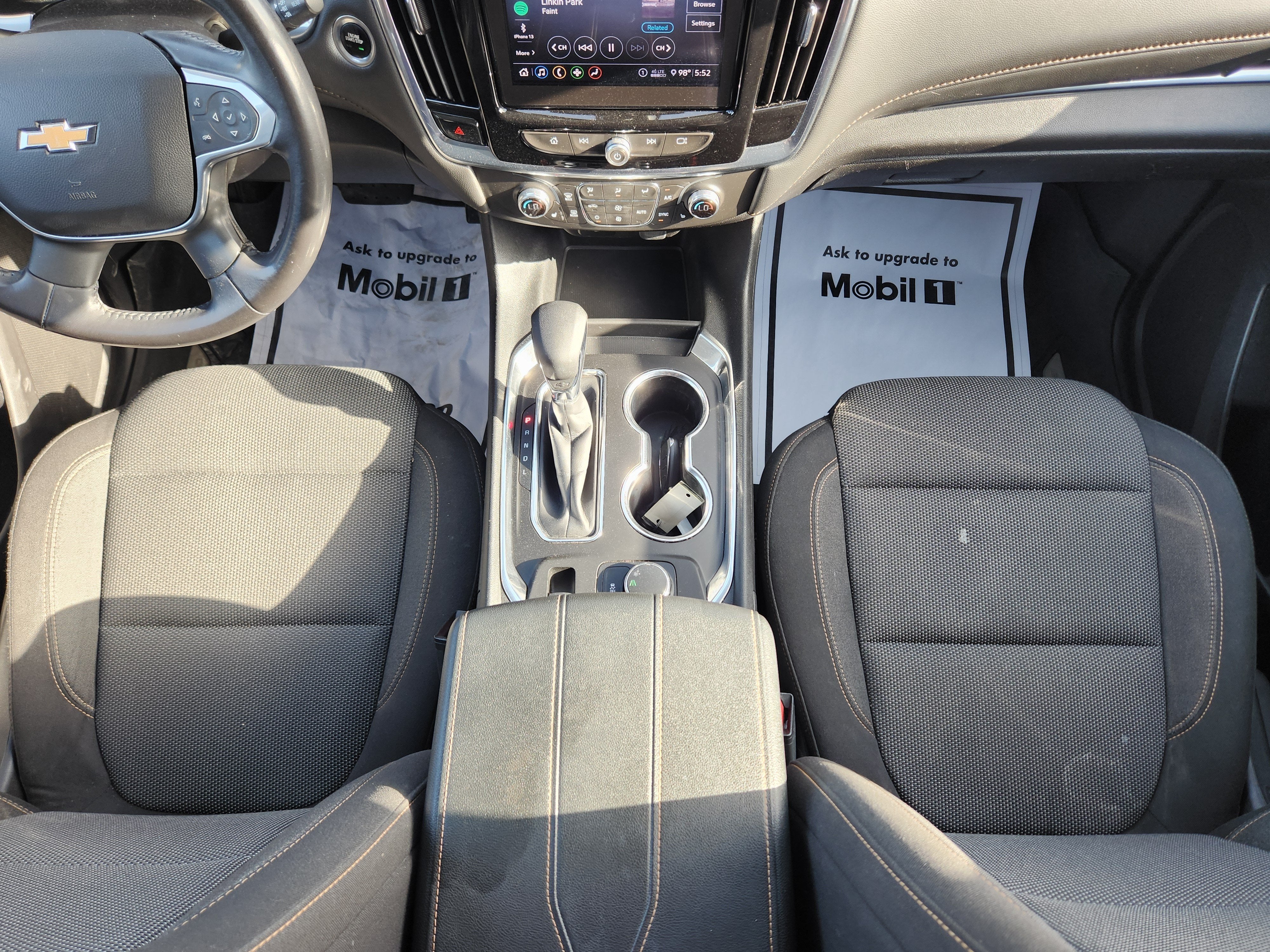 2021 Chevrolet Traverse LT Cloth