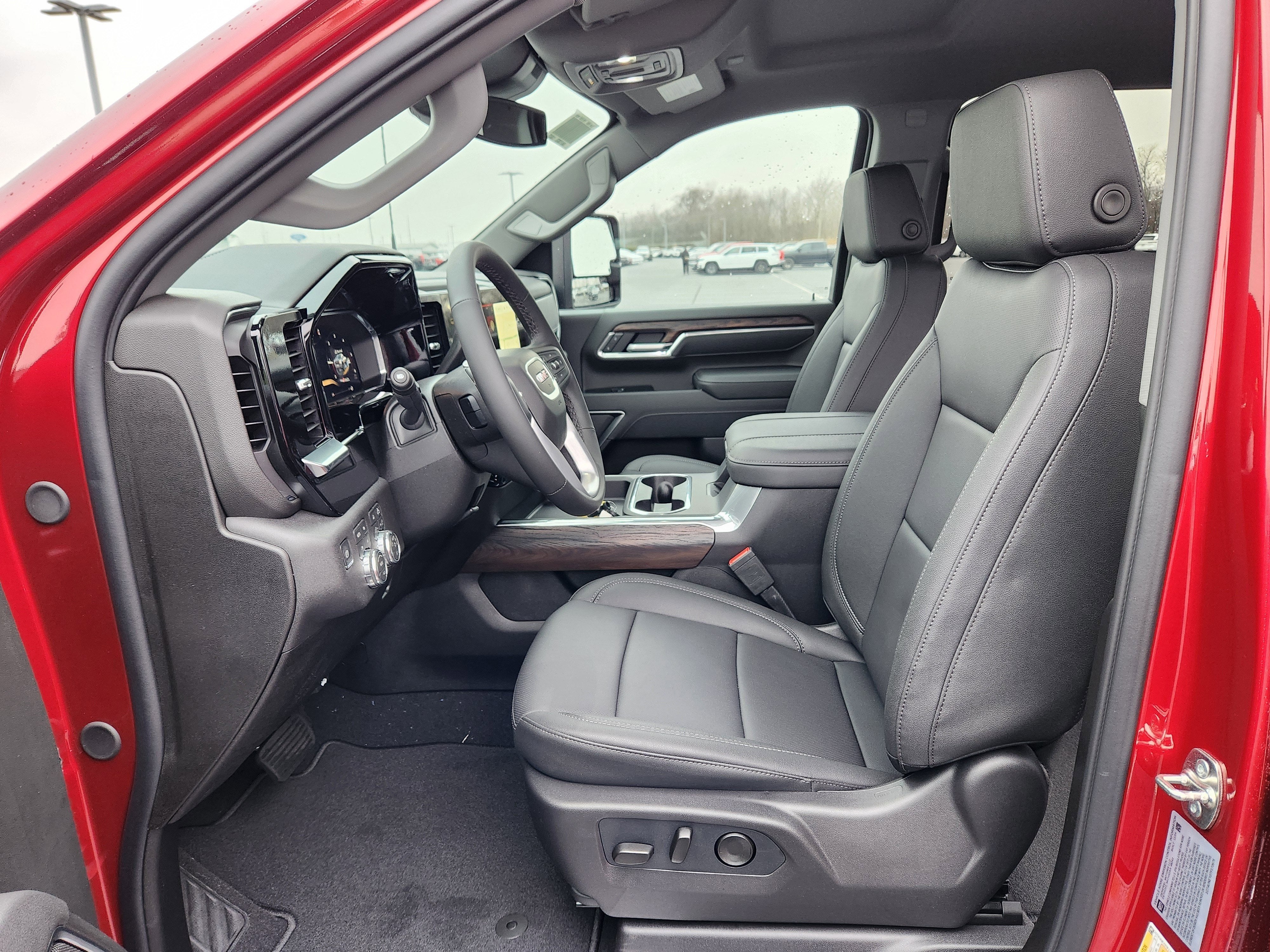 2026 GMC Sierra 2500HD SLT