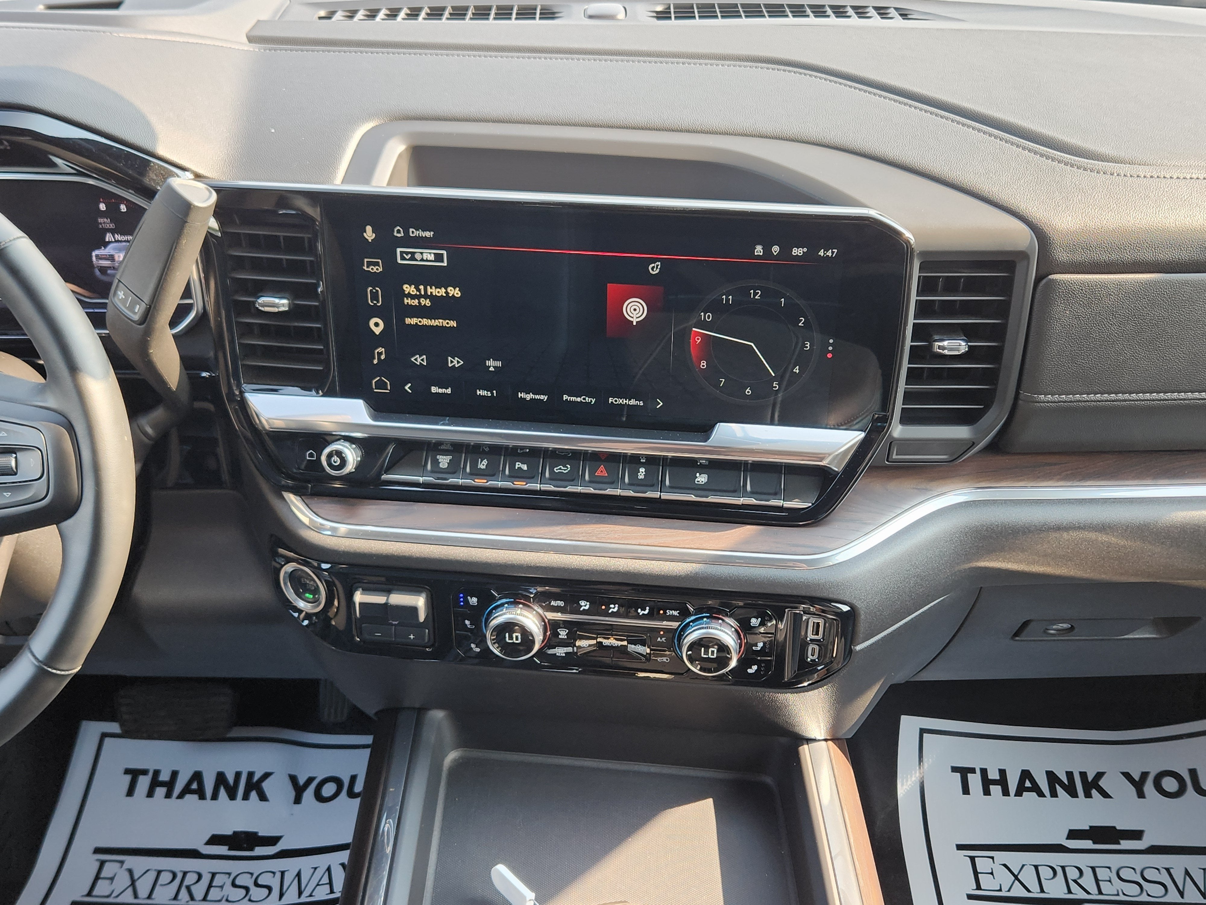 2025 GMC Sierra 2500HD SLT