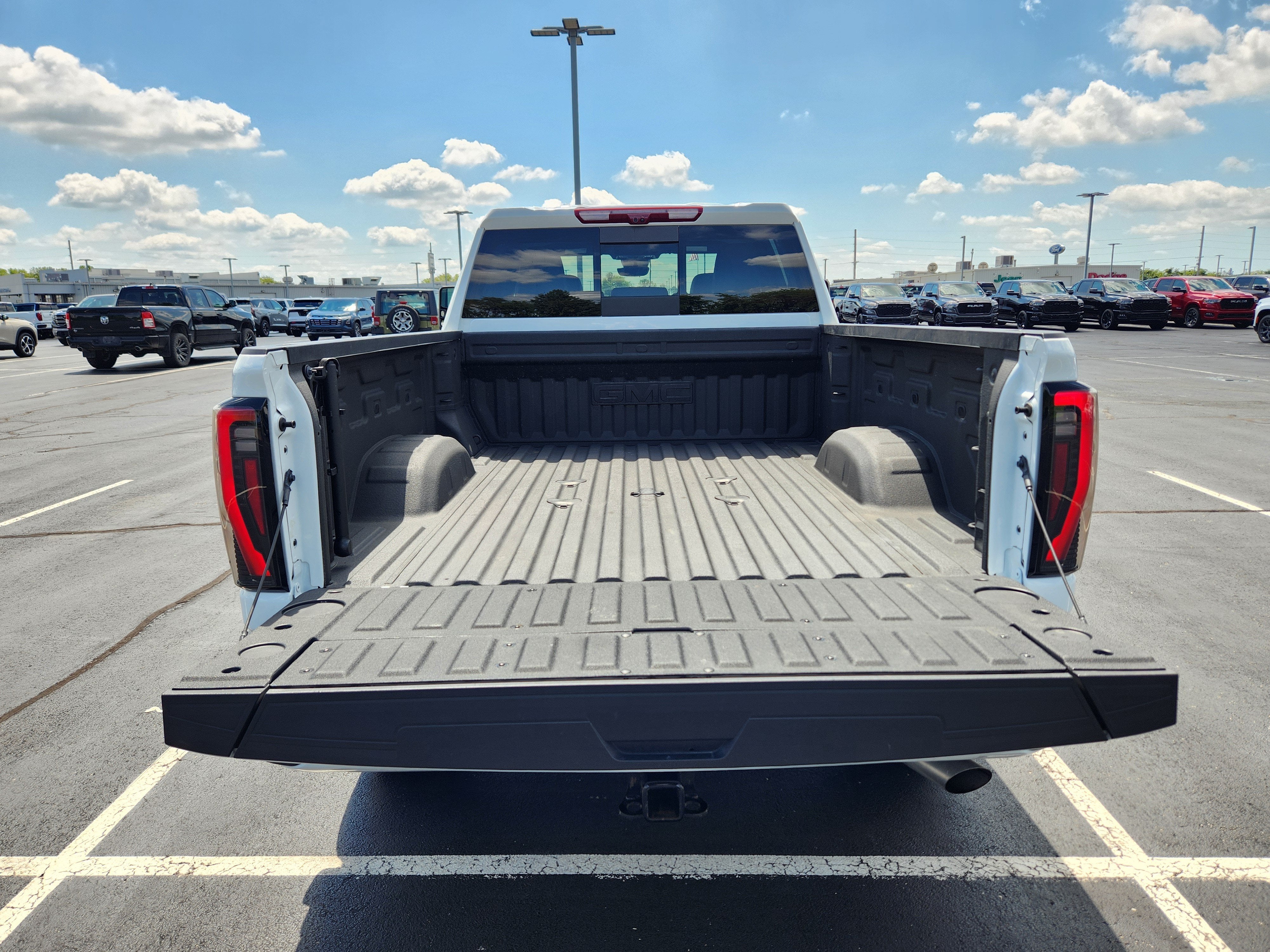 2025 GMC Sierra 2500HD AT4