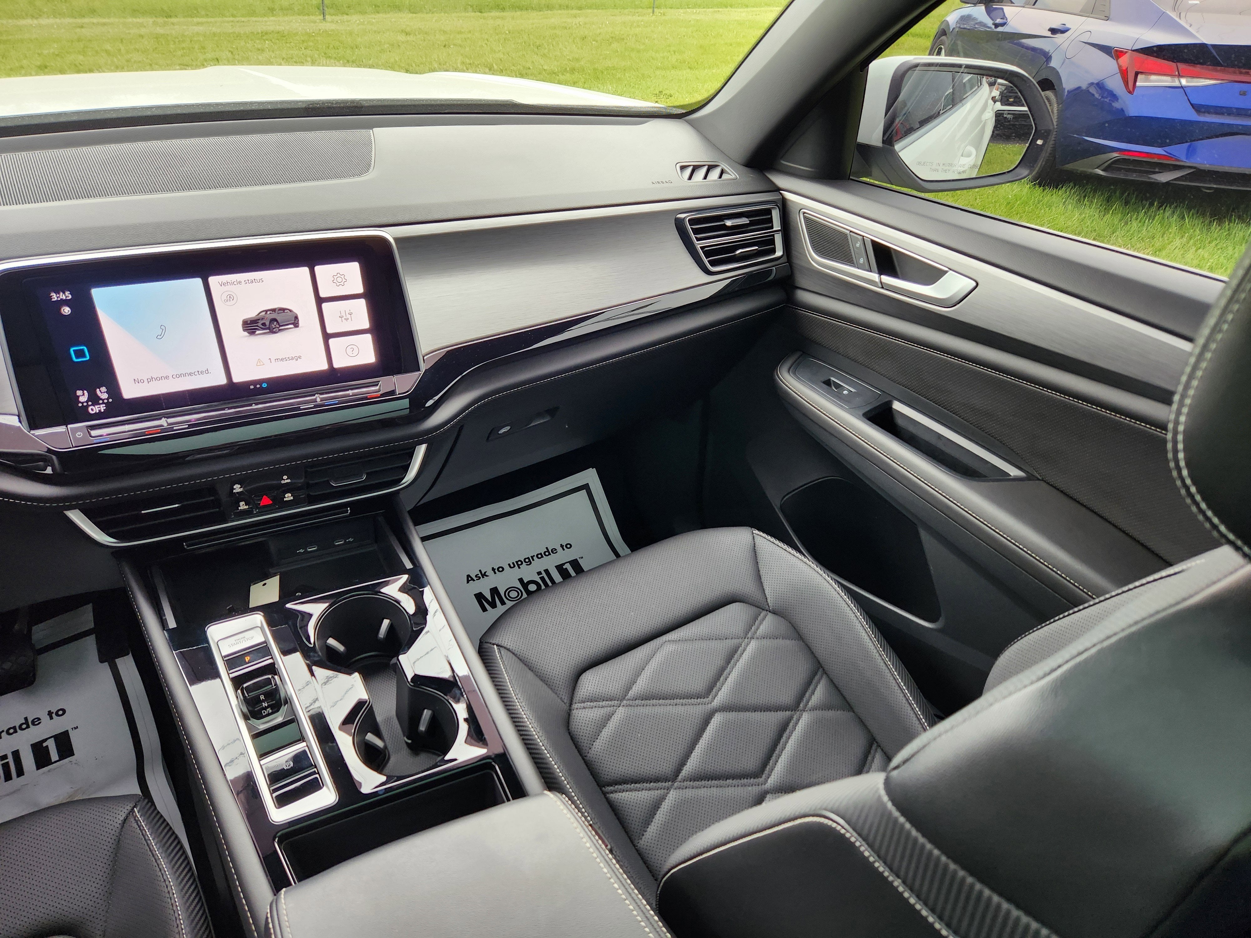 2024 Volkswagen Atlas Cross Sport 2.0T SE w/Technology