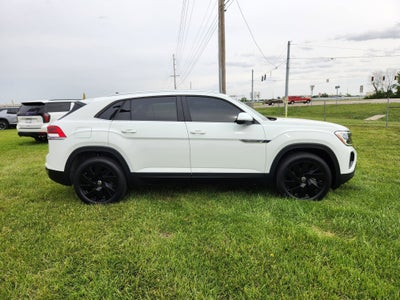 2024 Volkswagen Atlas Cross Sport 2.0T SE w/Technology