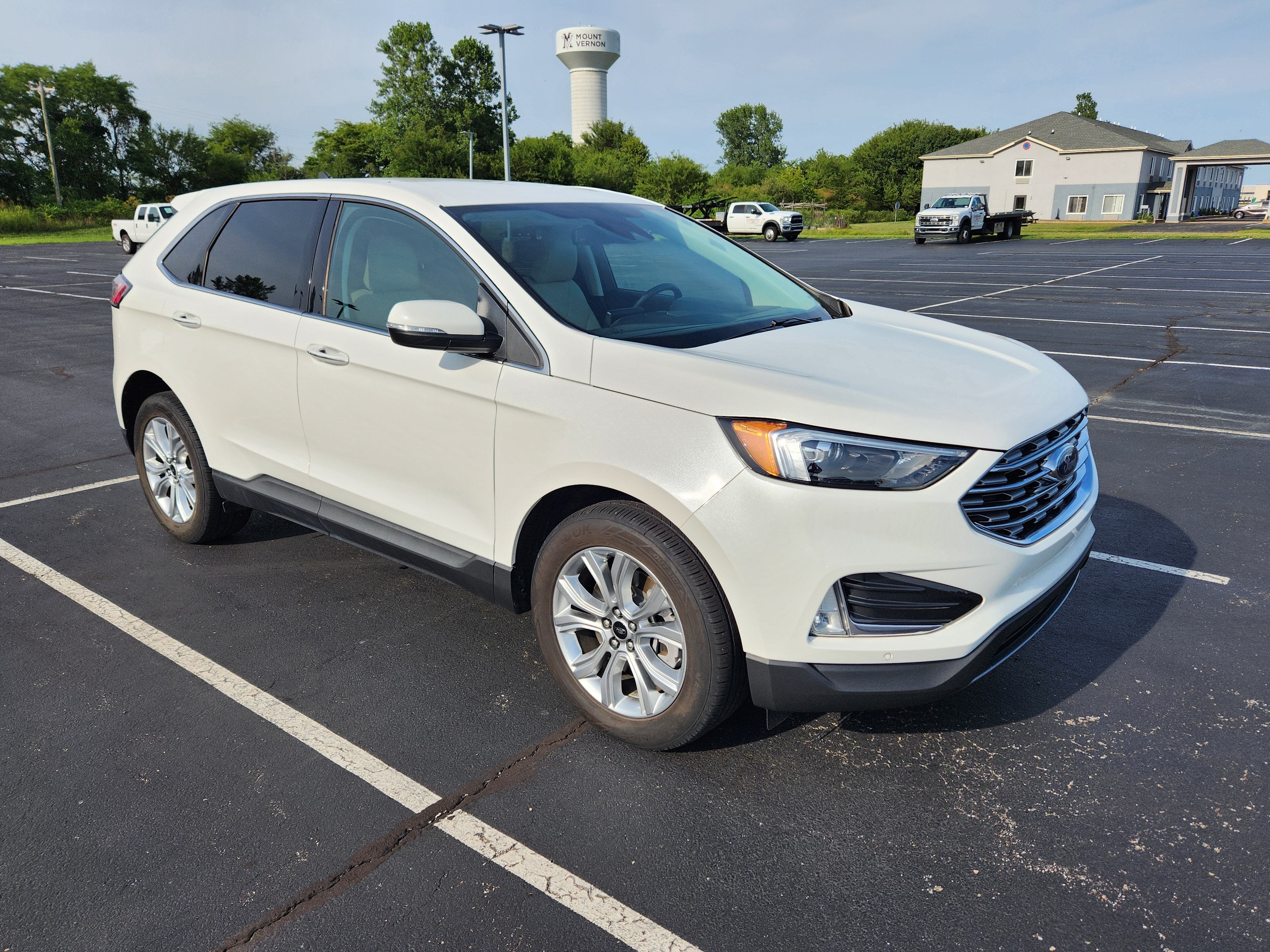 2024 Ford Edge Titanium