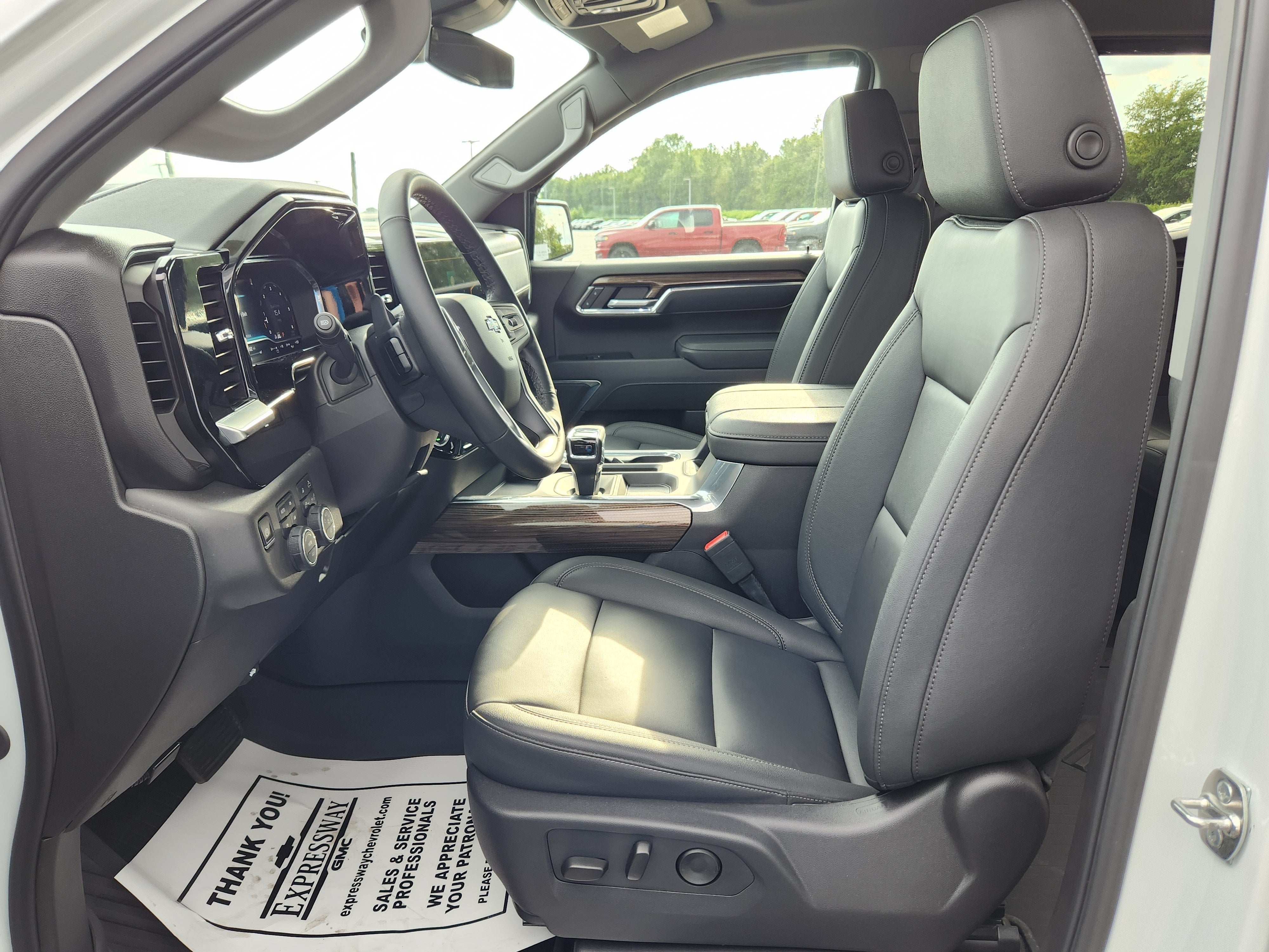 2025 Chevrolet Silverado 1500 LT Trail Boss