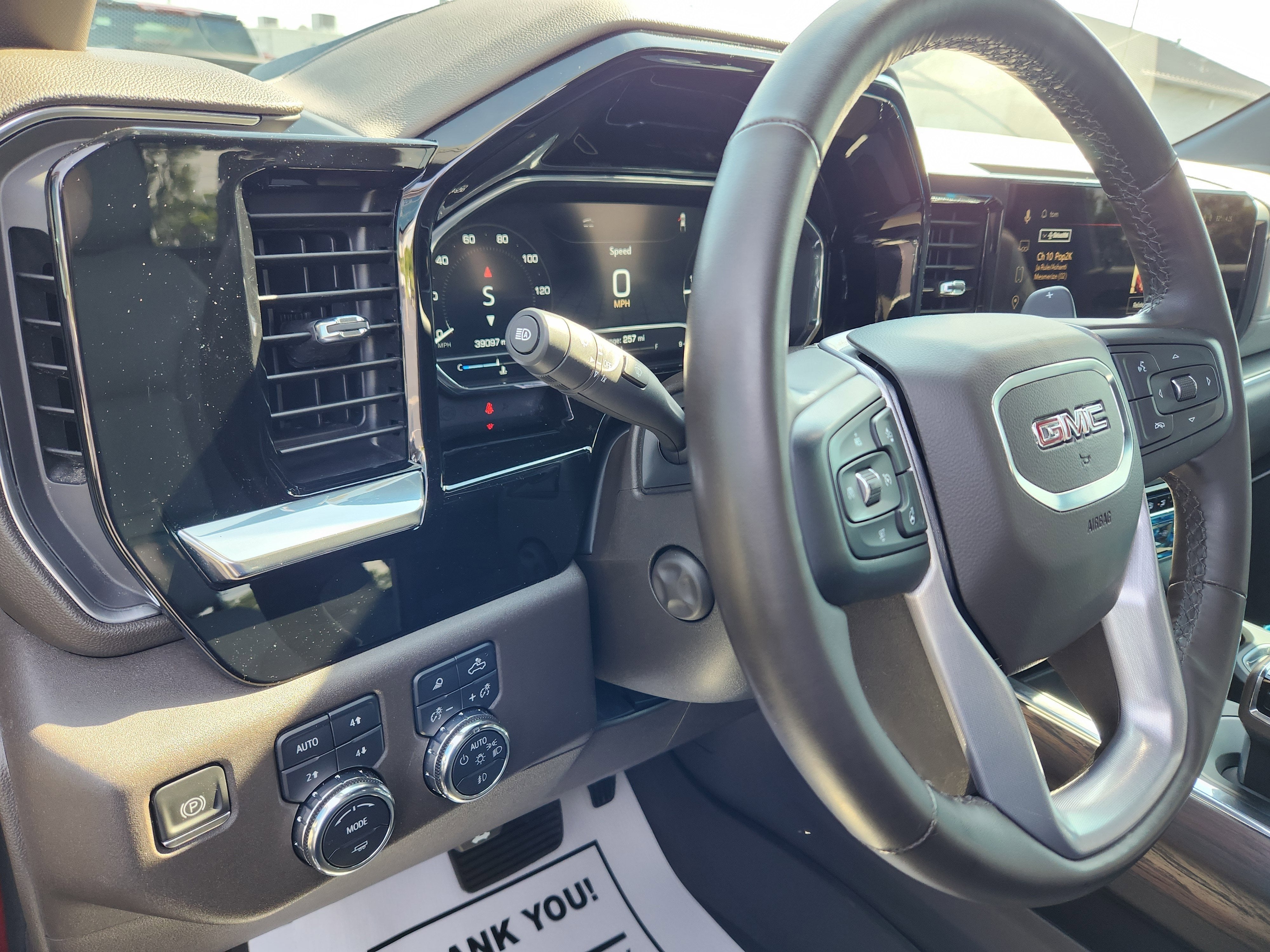 2023 GMC Sierra 1500 SLT