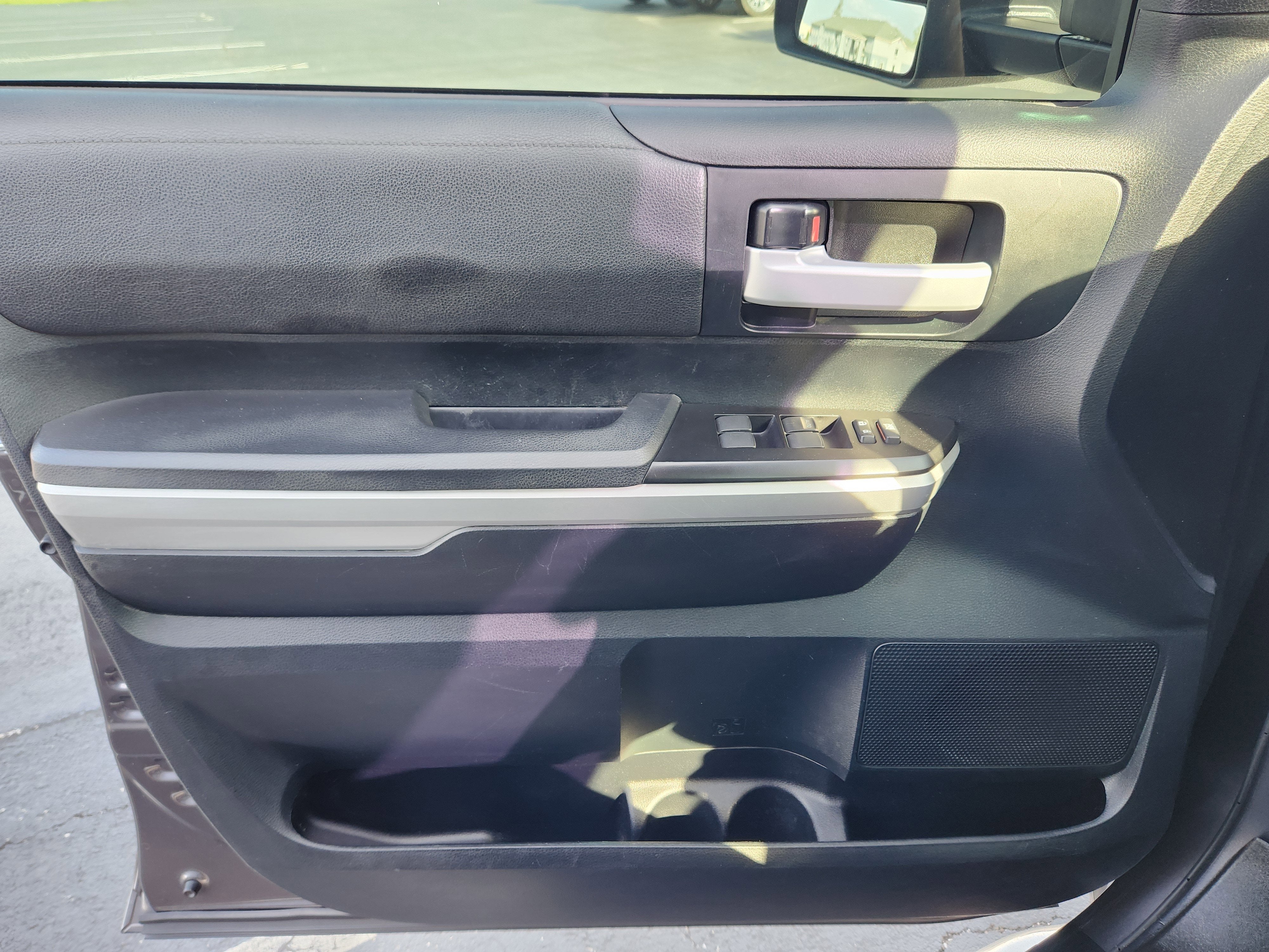 2016 Toyota Tundra SR5