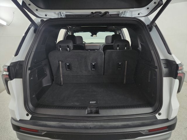 2025 Chevrolet Traverse FWD LT
