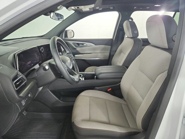 2025 Chevrolet Traverse FWD LT