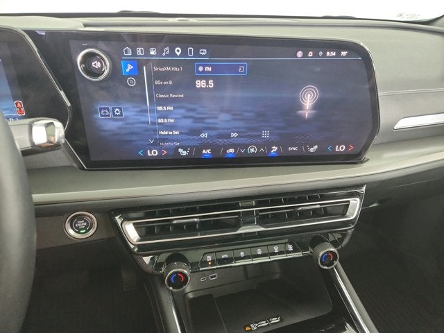 2025 Chevrolet Traverse FWD LT