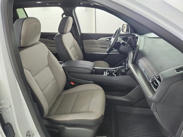 2025 Chevrolet Traverse FWD LT