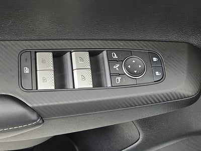 2022 Mitsubishi Outlander Base