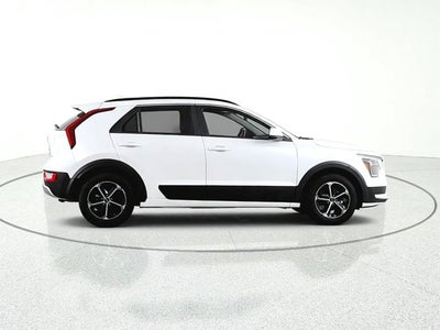2025 Kia Niro LX