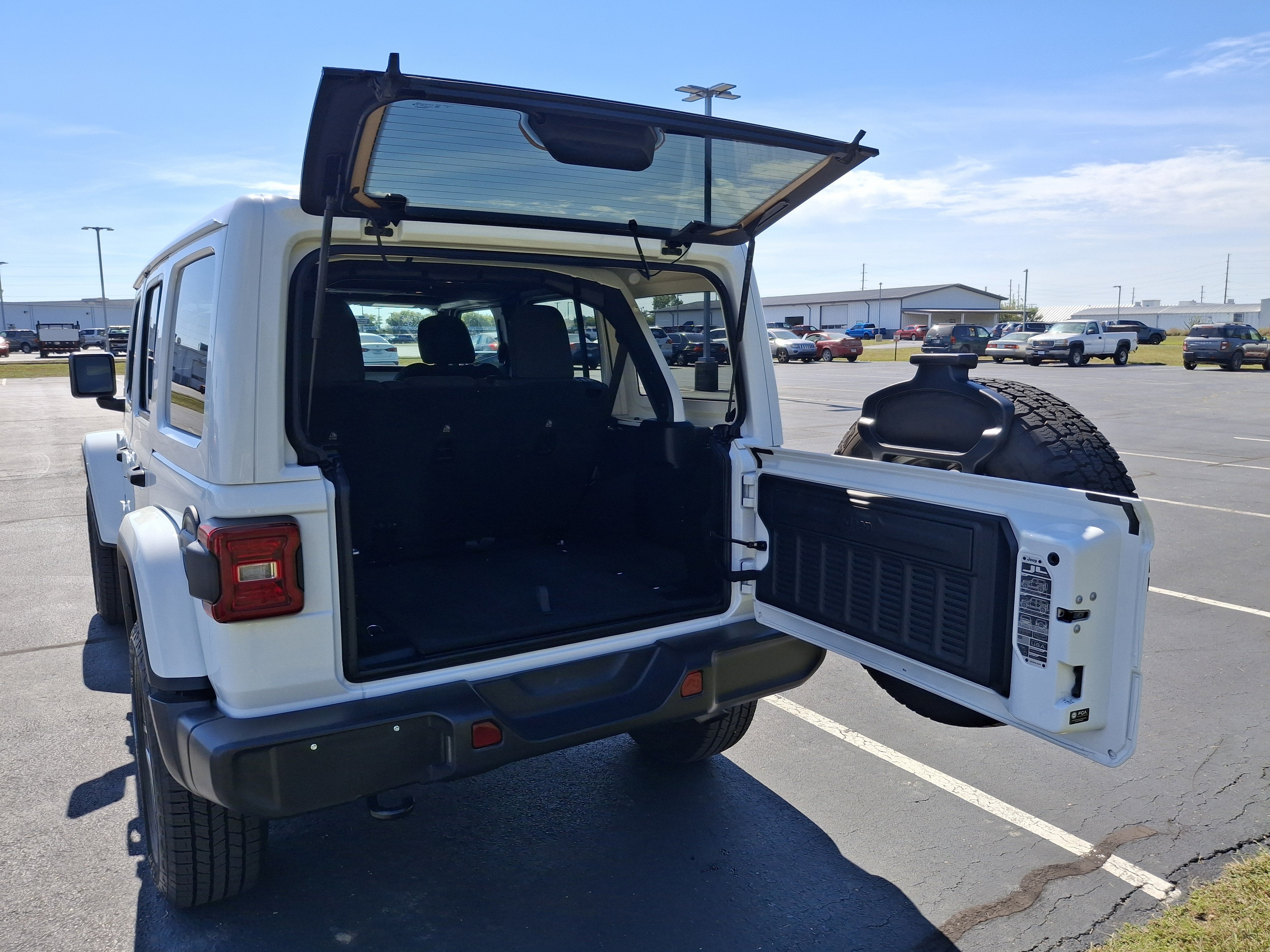 2025 Jeep Wrangler Sahara