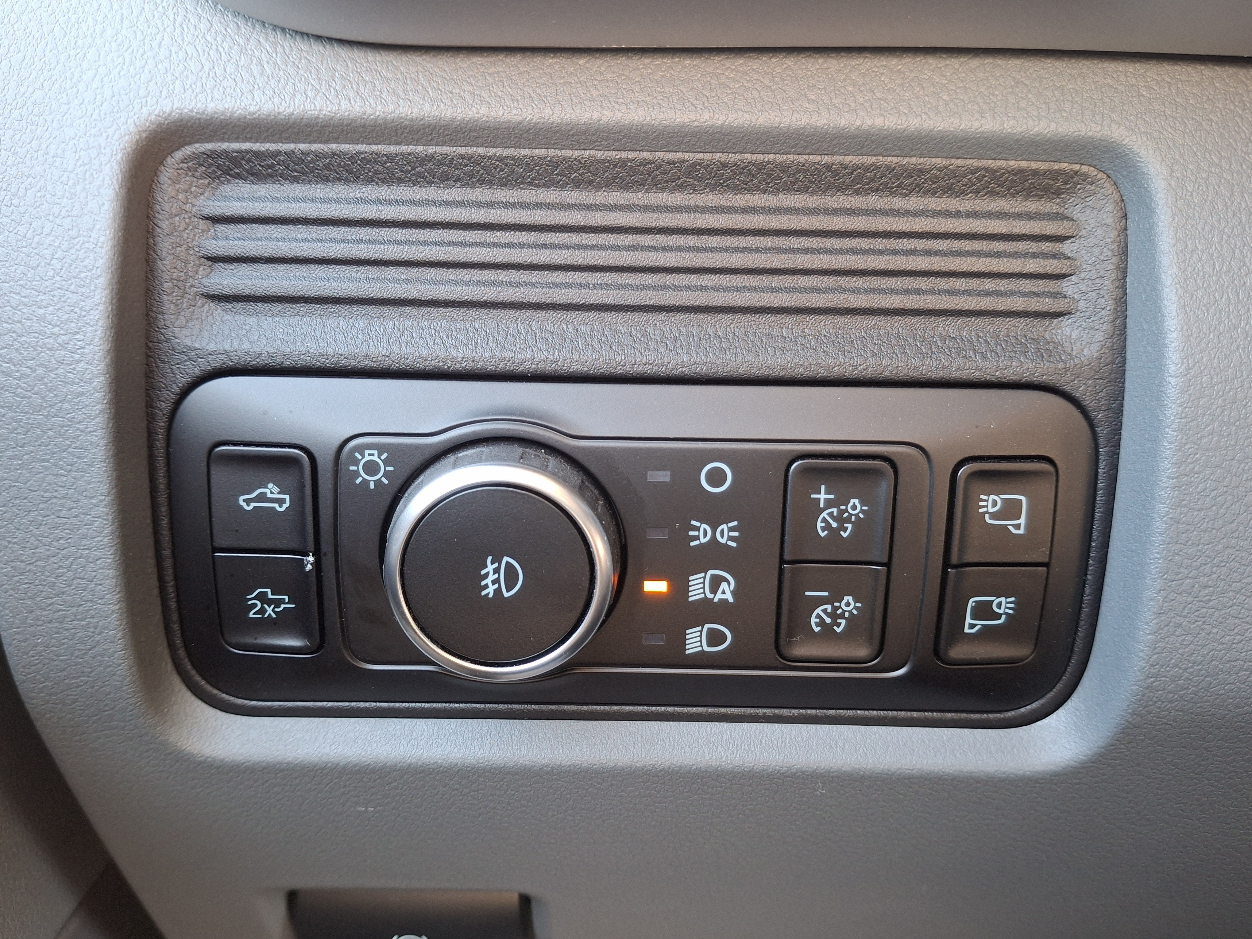 2027 Ford Super Duty F-250 SRW Base