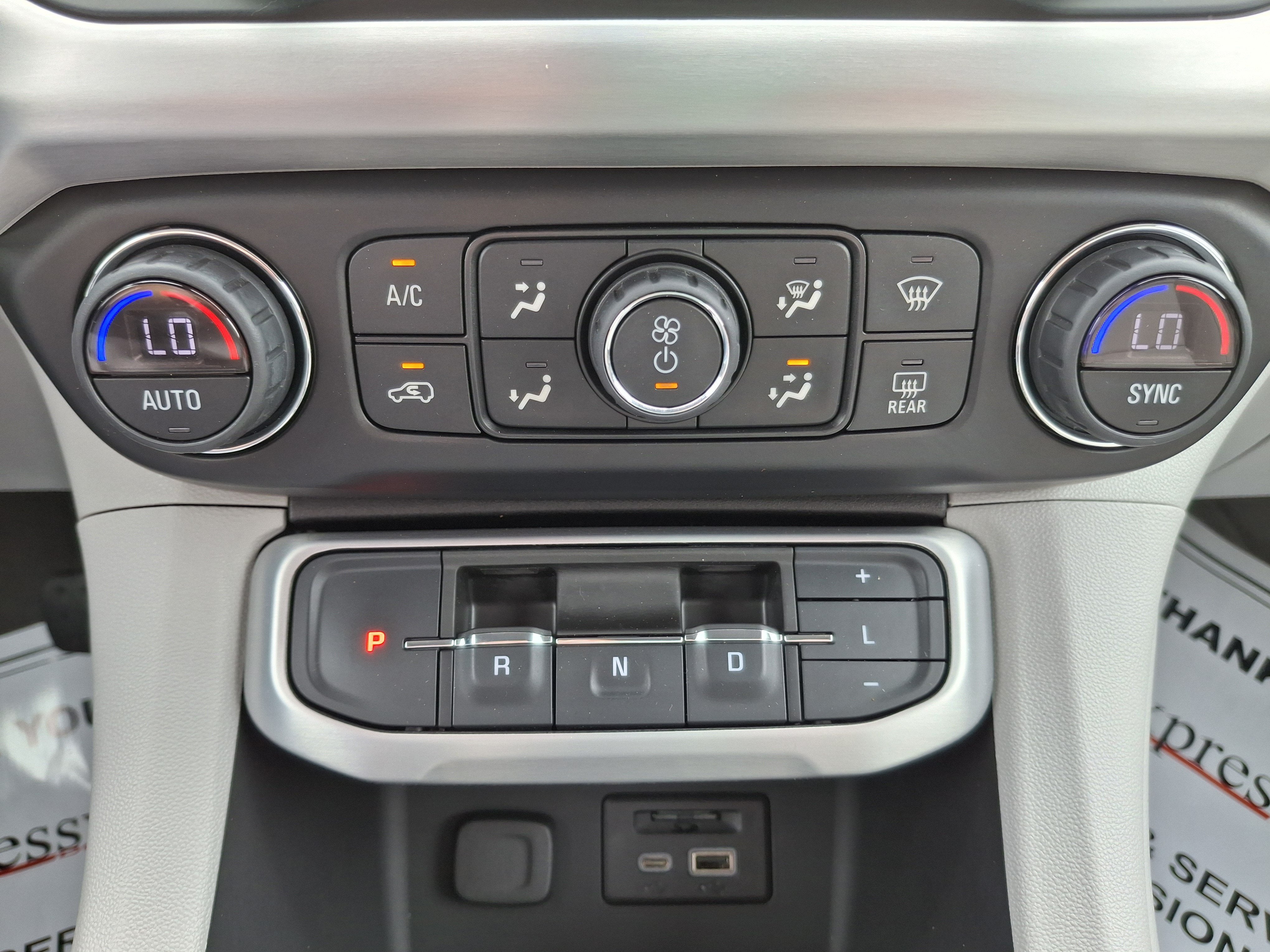 2020 GMC Acadia SLT
