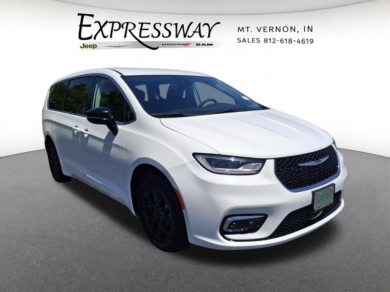 2024 Chrysler Pacifica Touring L