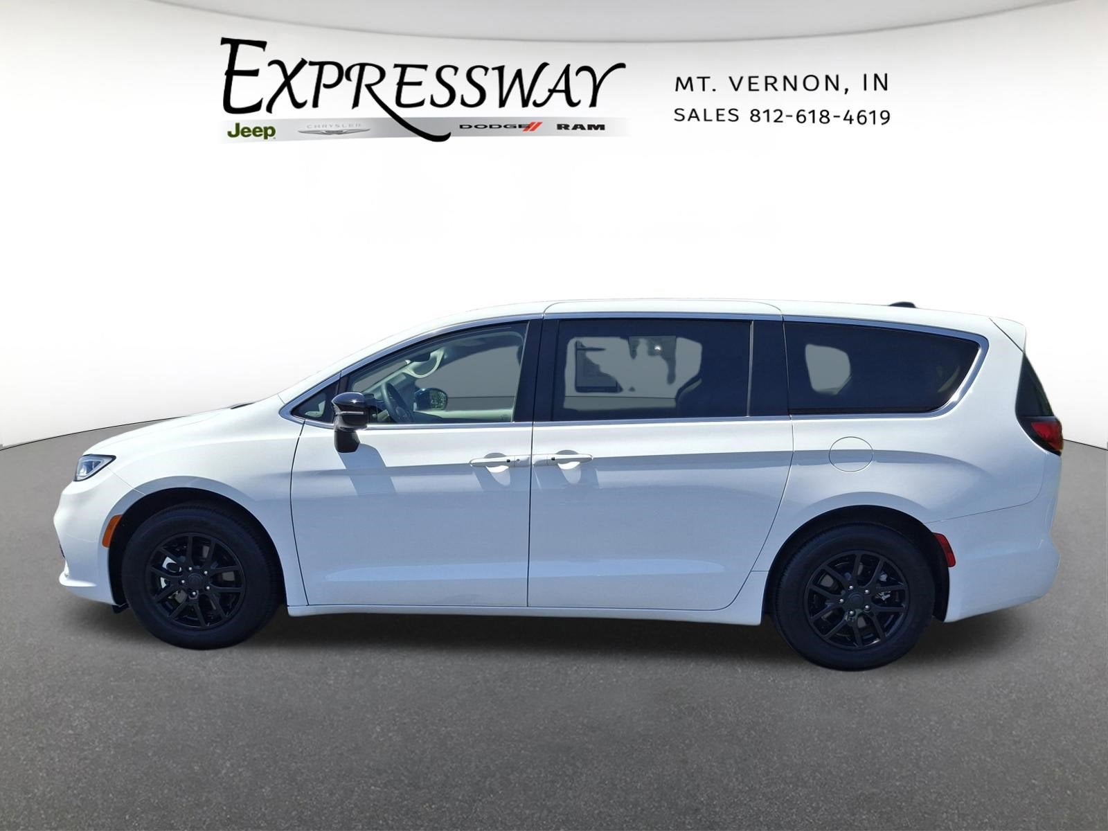 2024 Chrysler Pacifica Touring L