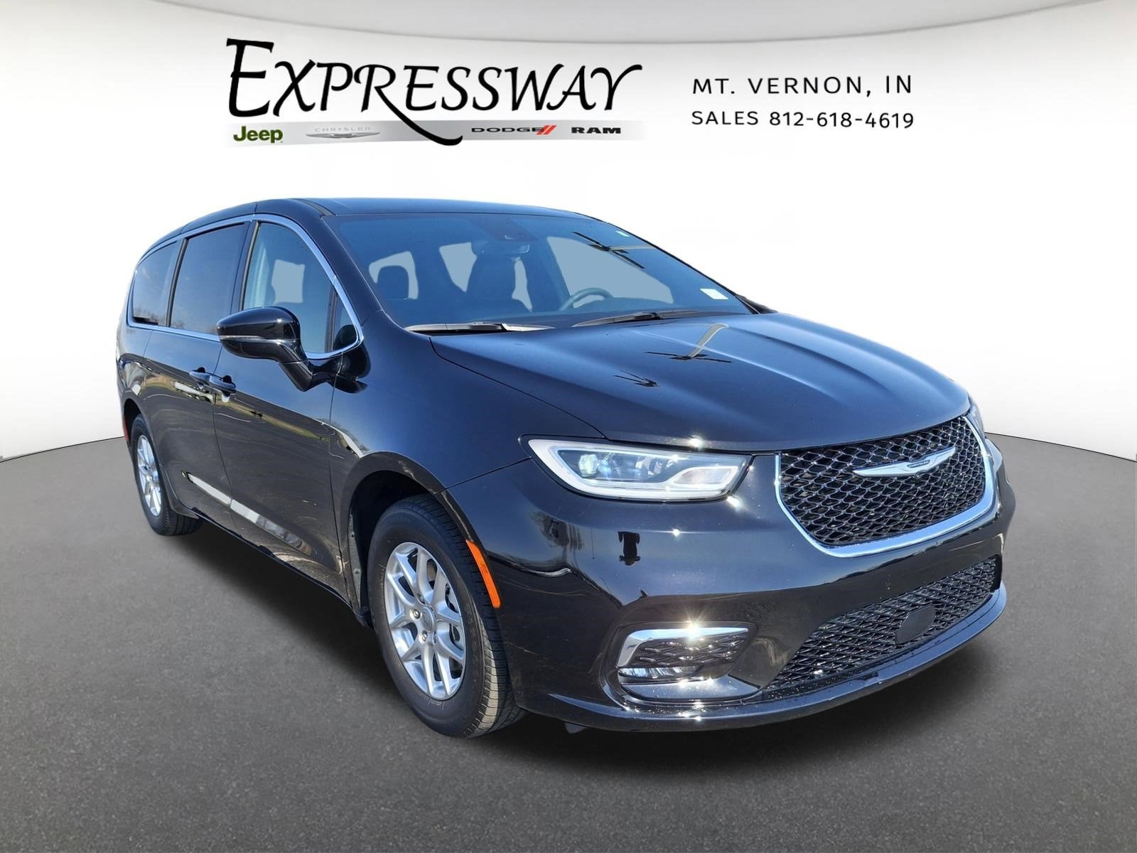 2025 Chrysler Pacifica Select