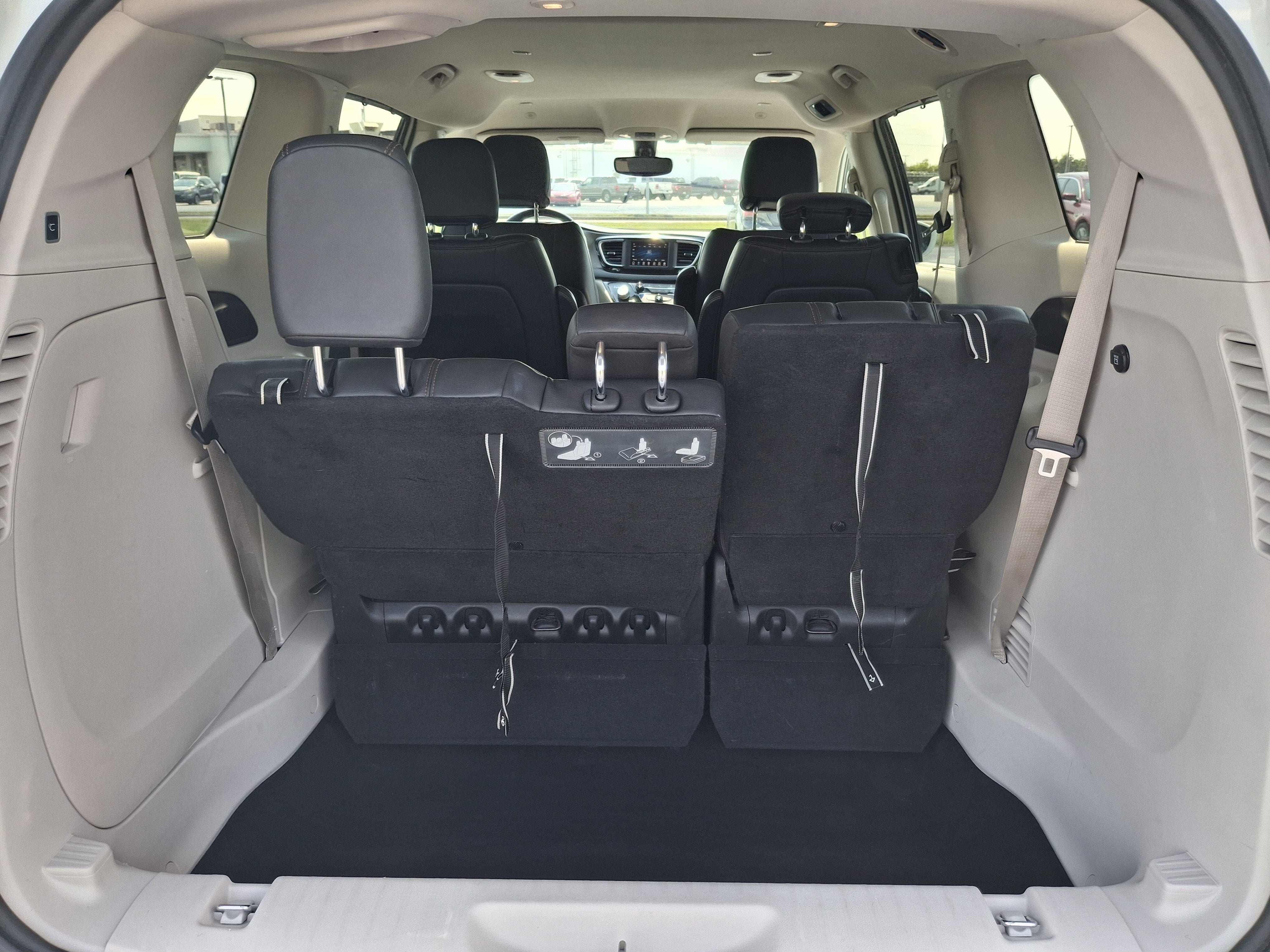 2020 Chrysler Pacifica Touring L