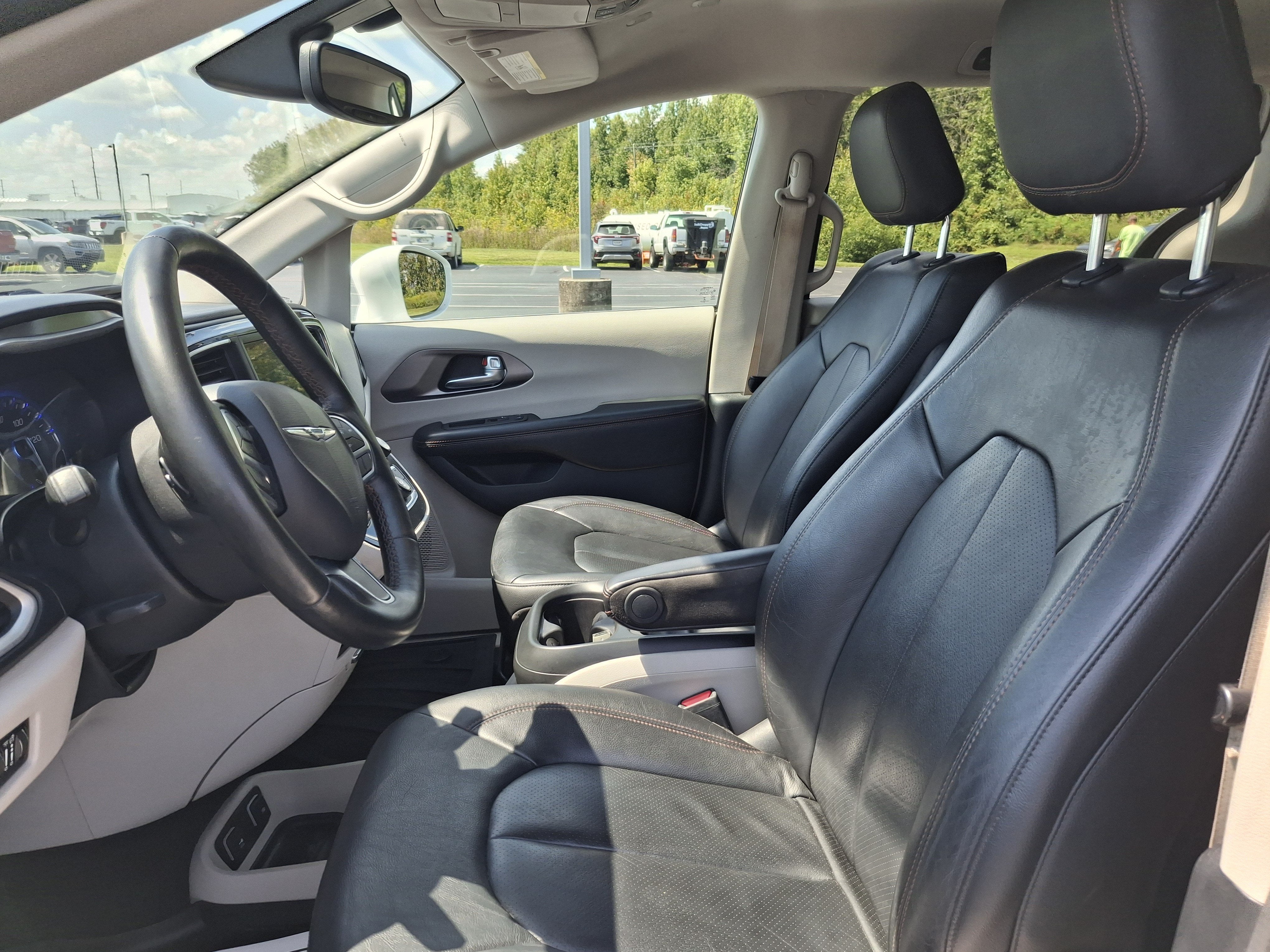2020 Chrysler Pacifica Touring L