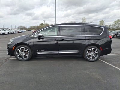 2025 Chrysler Pacifica Pinnacle