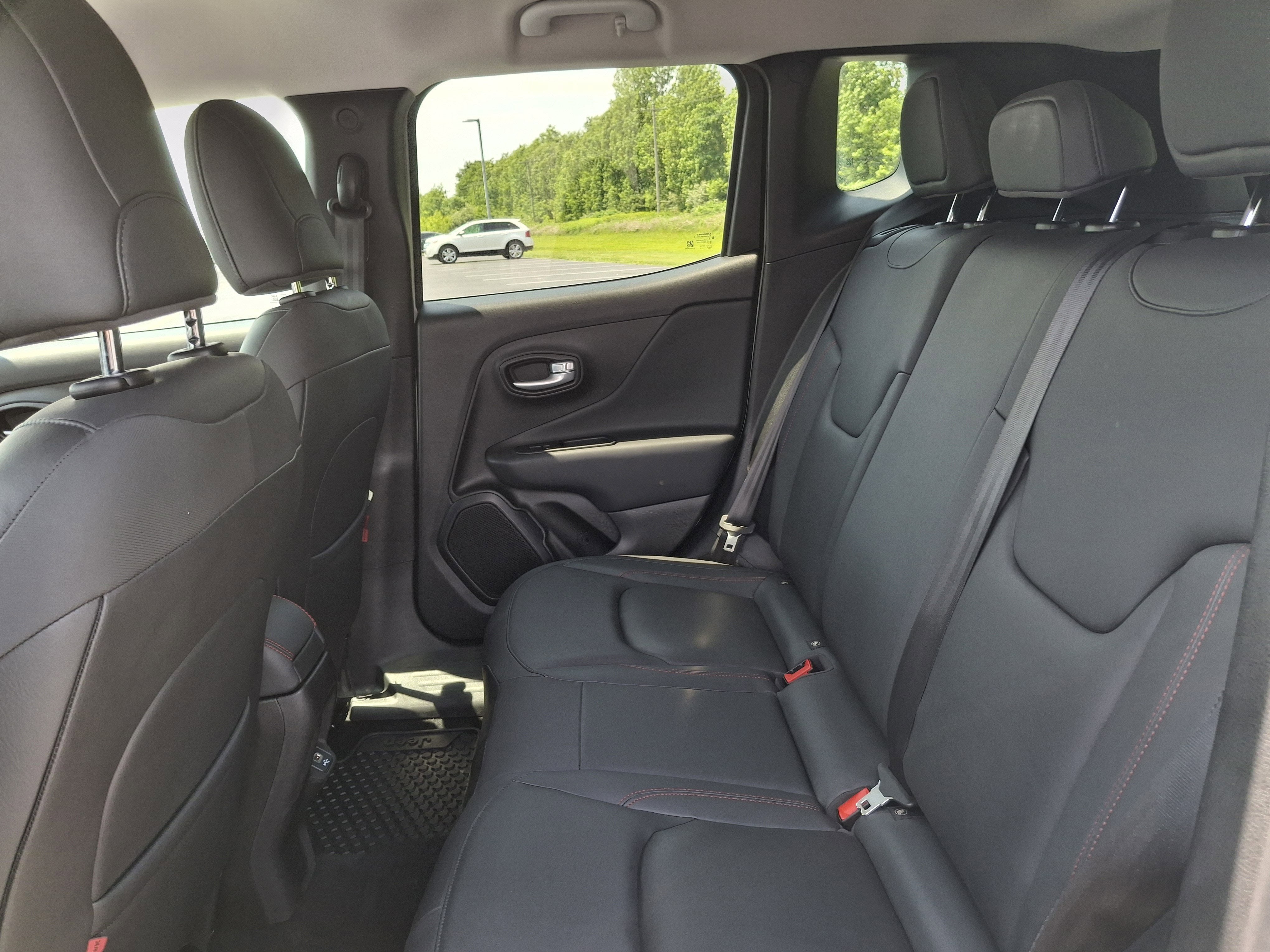 2023 Jeep Renegade Trailhawk