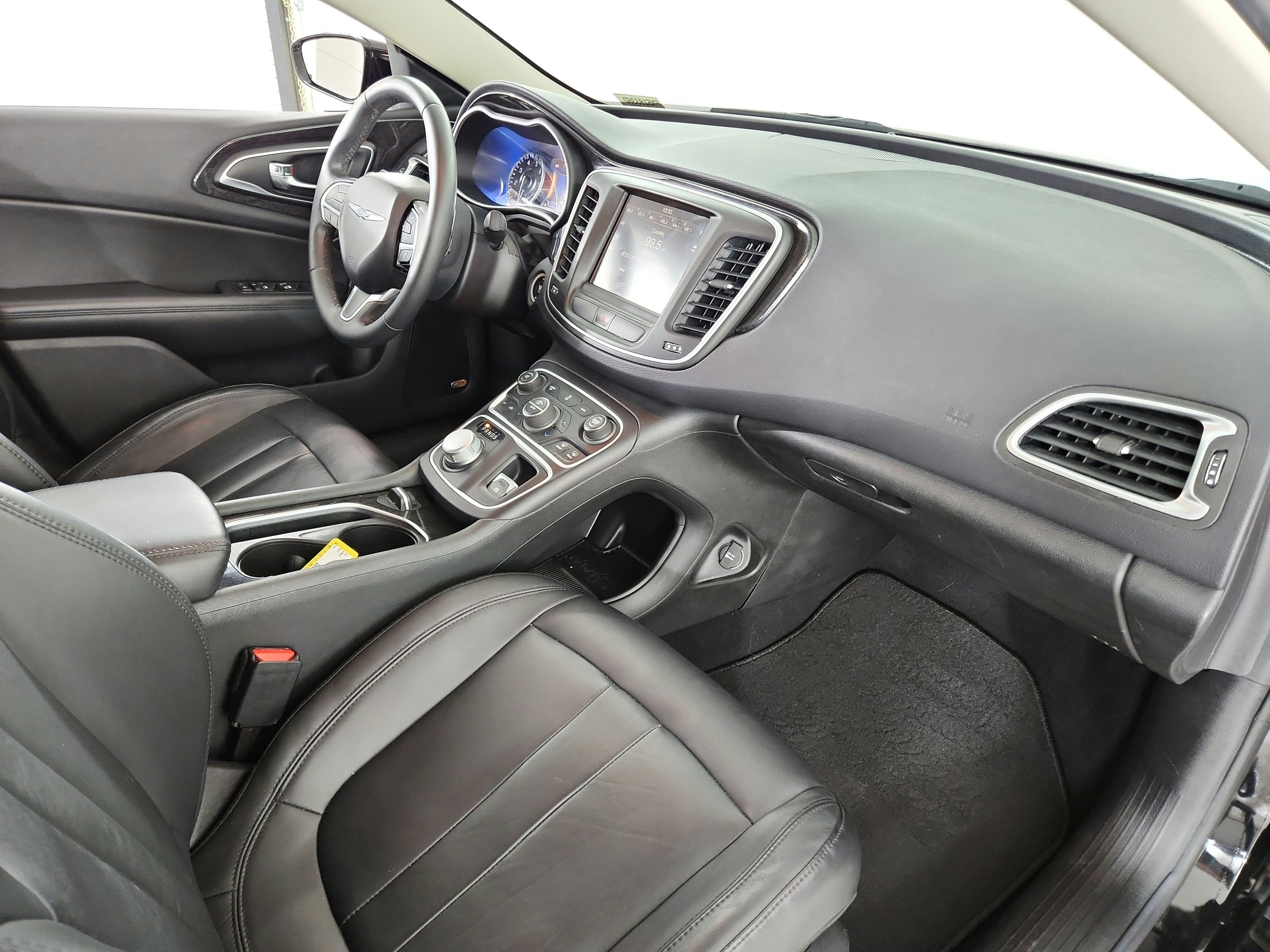 2015 Chrysler 200 C
