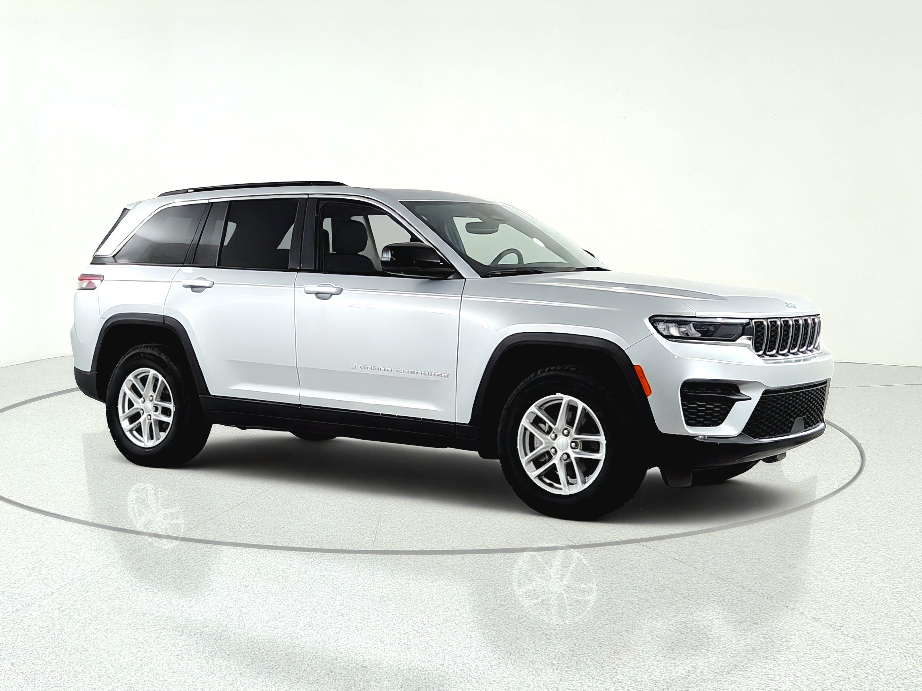 2024 Jeep Grand Cherokee Laredo X