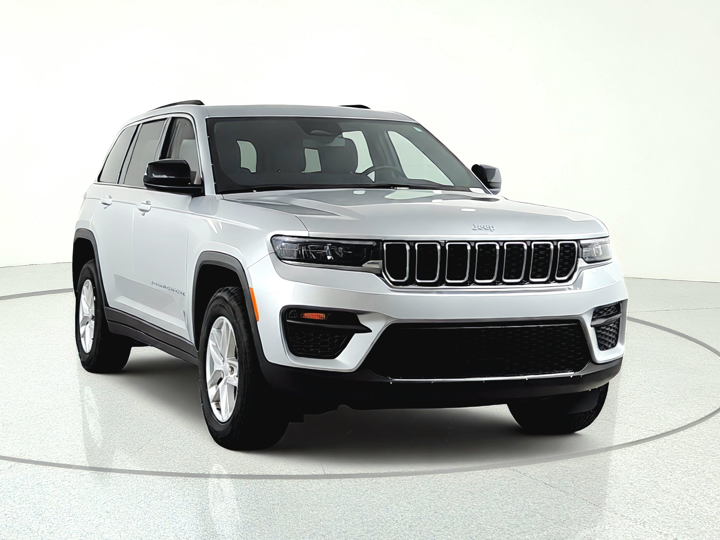 2024 Jeep Grand Cherokee Laredo X