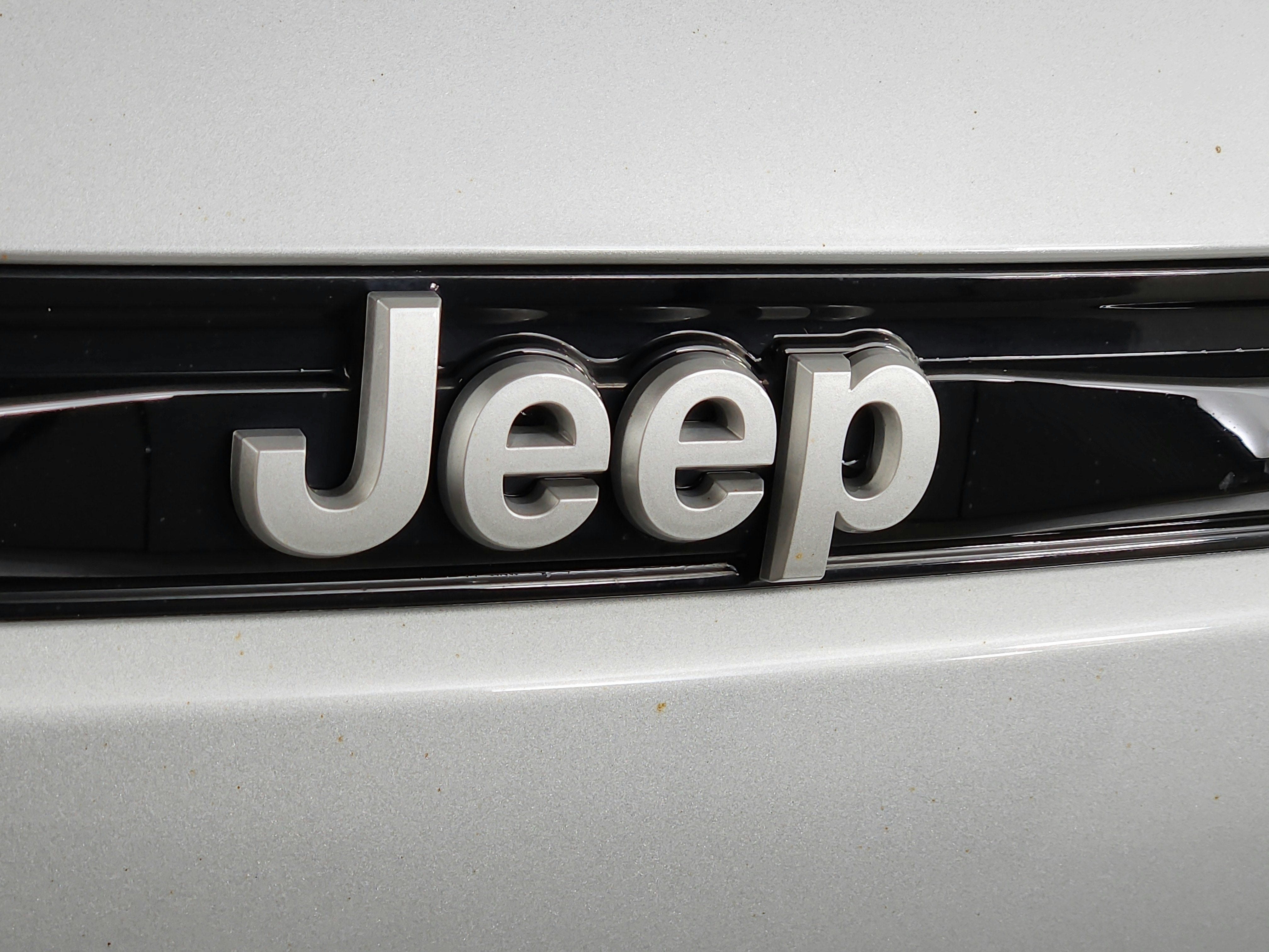 2024 Jeep Grand Cherokee Laredo X