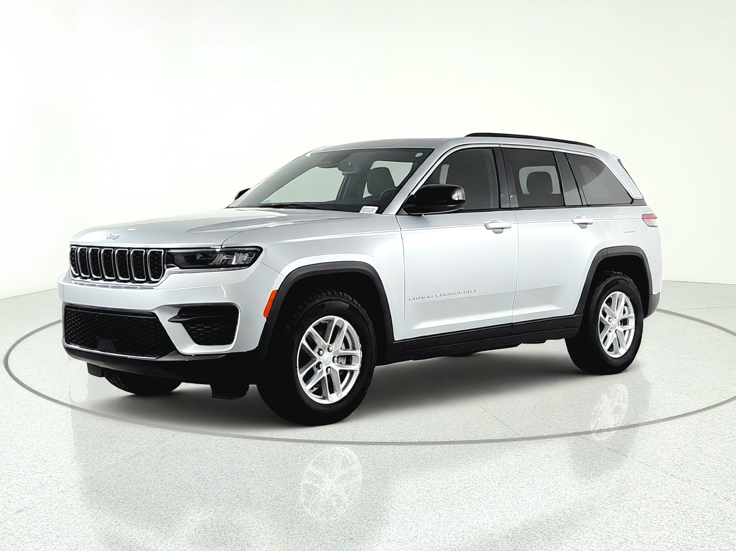 2024 Jeep Grand Cherokee Laredo X