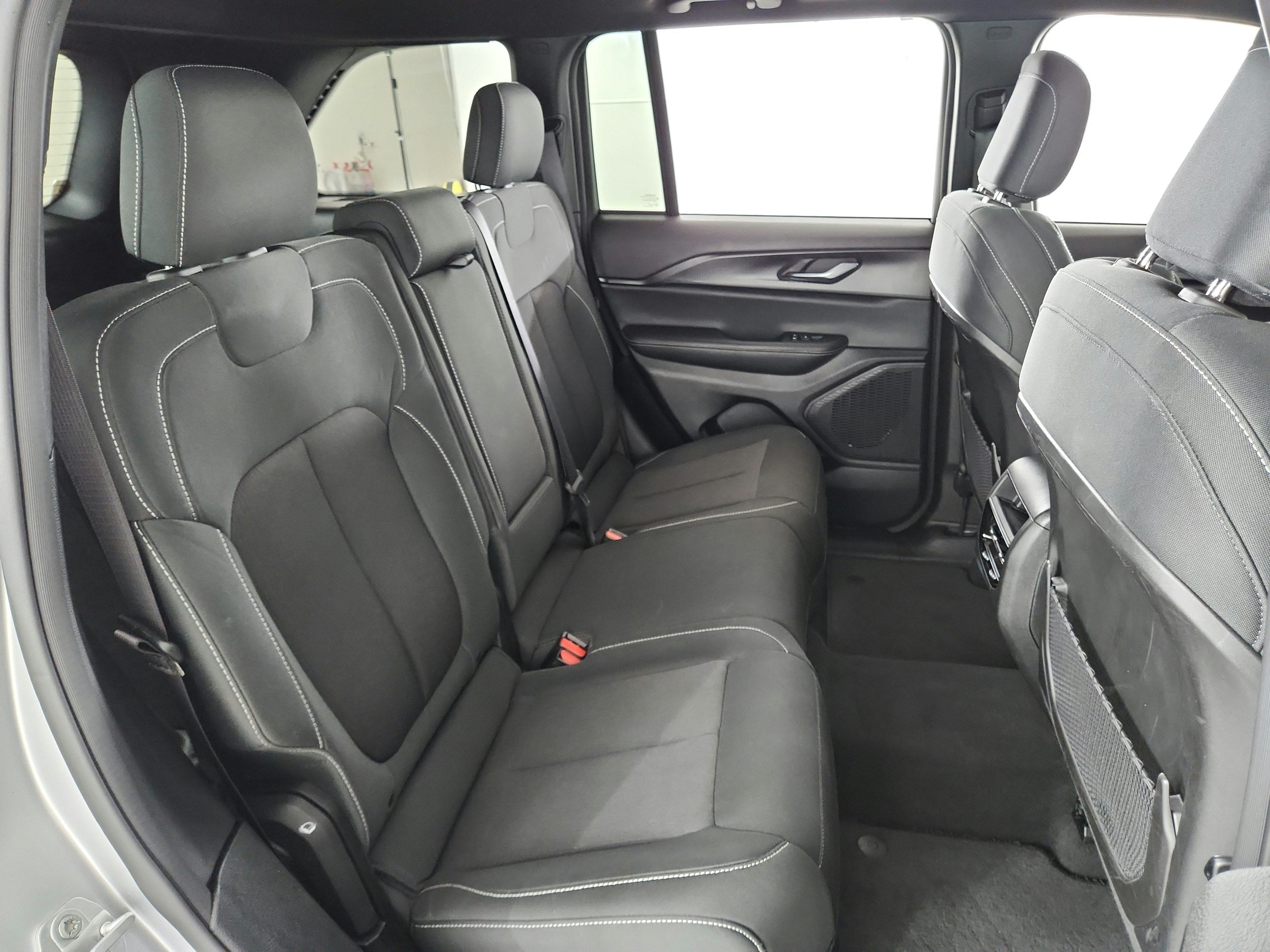 2024 Jeep Grand Cherokee Laredo X