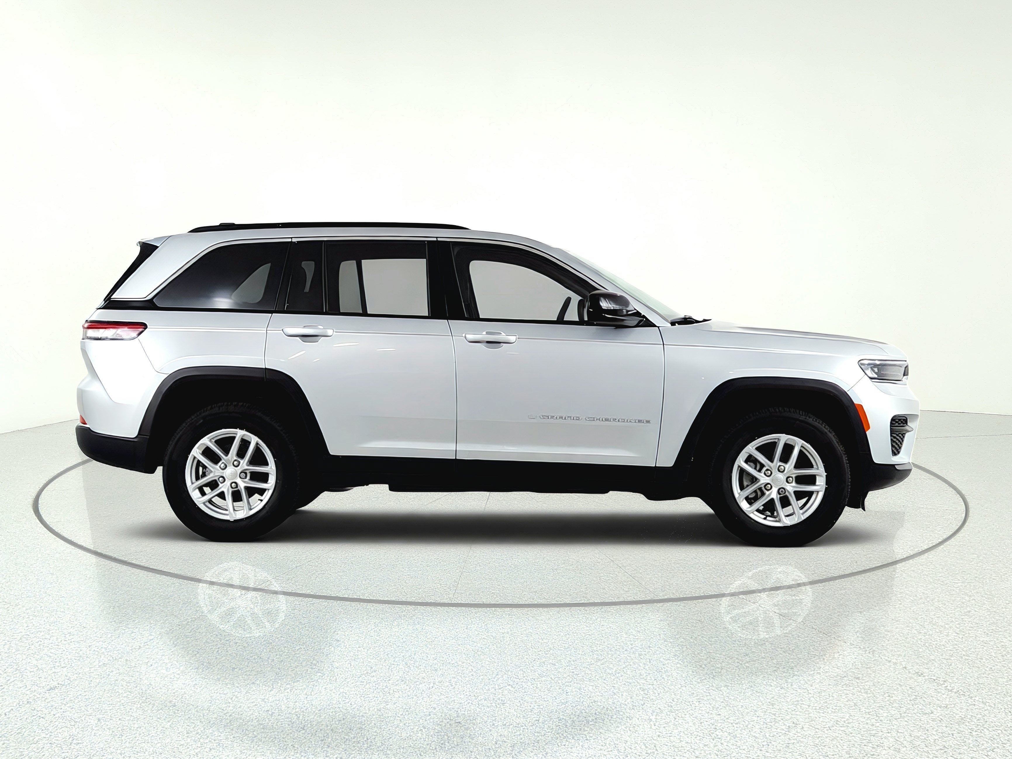 2024 Jeep Grand Cherokee Laredo X